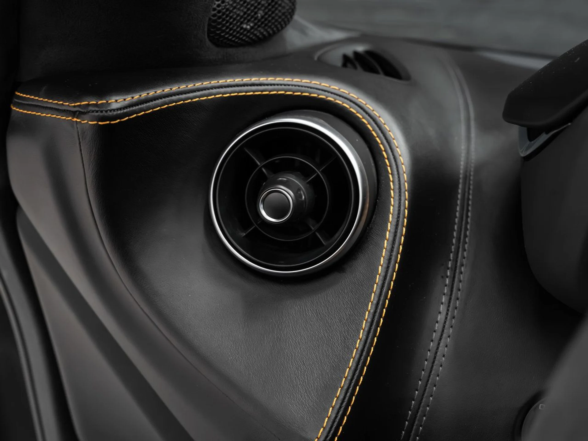 mph119_2361086725_mclaren_570s_2018_900fd8c2a6