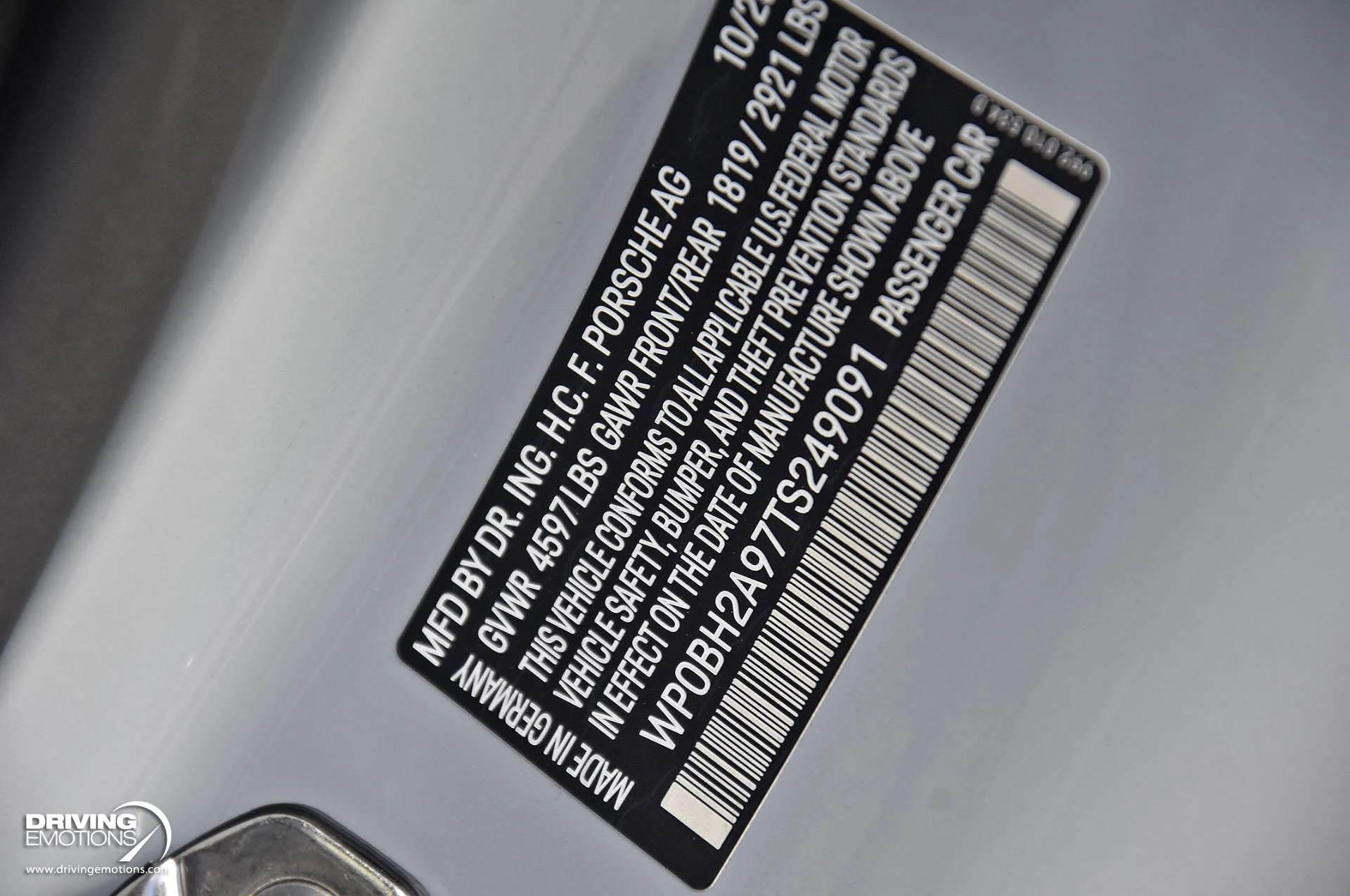 mph119_2802512722_898_p120_l_5cea65fd04