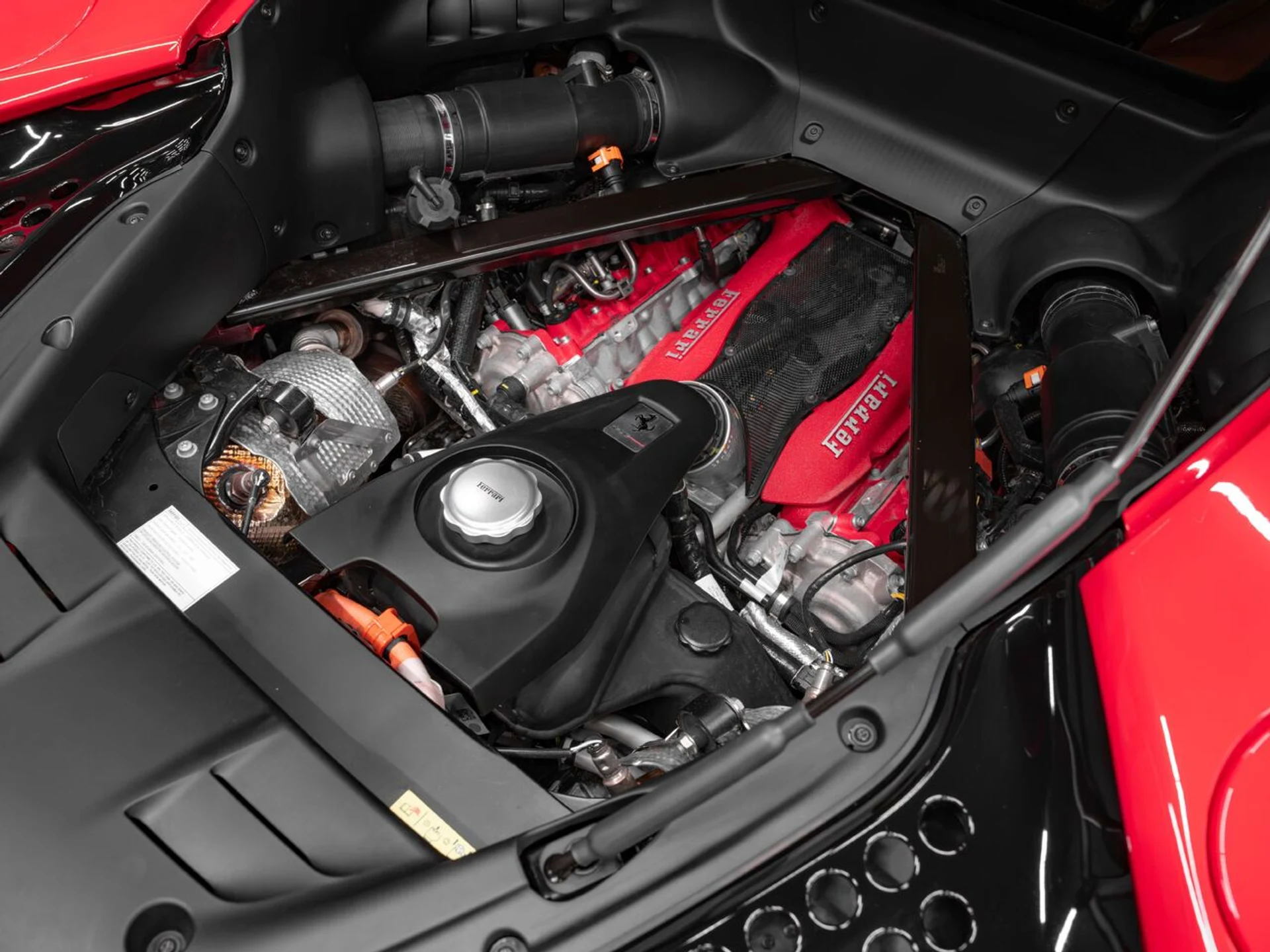 mph119_306074996_ferrari_sf90_stradale_2023_17afaddee9