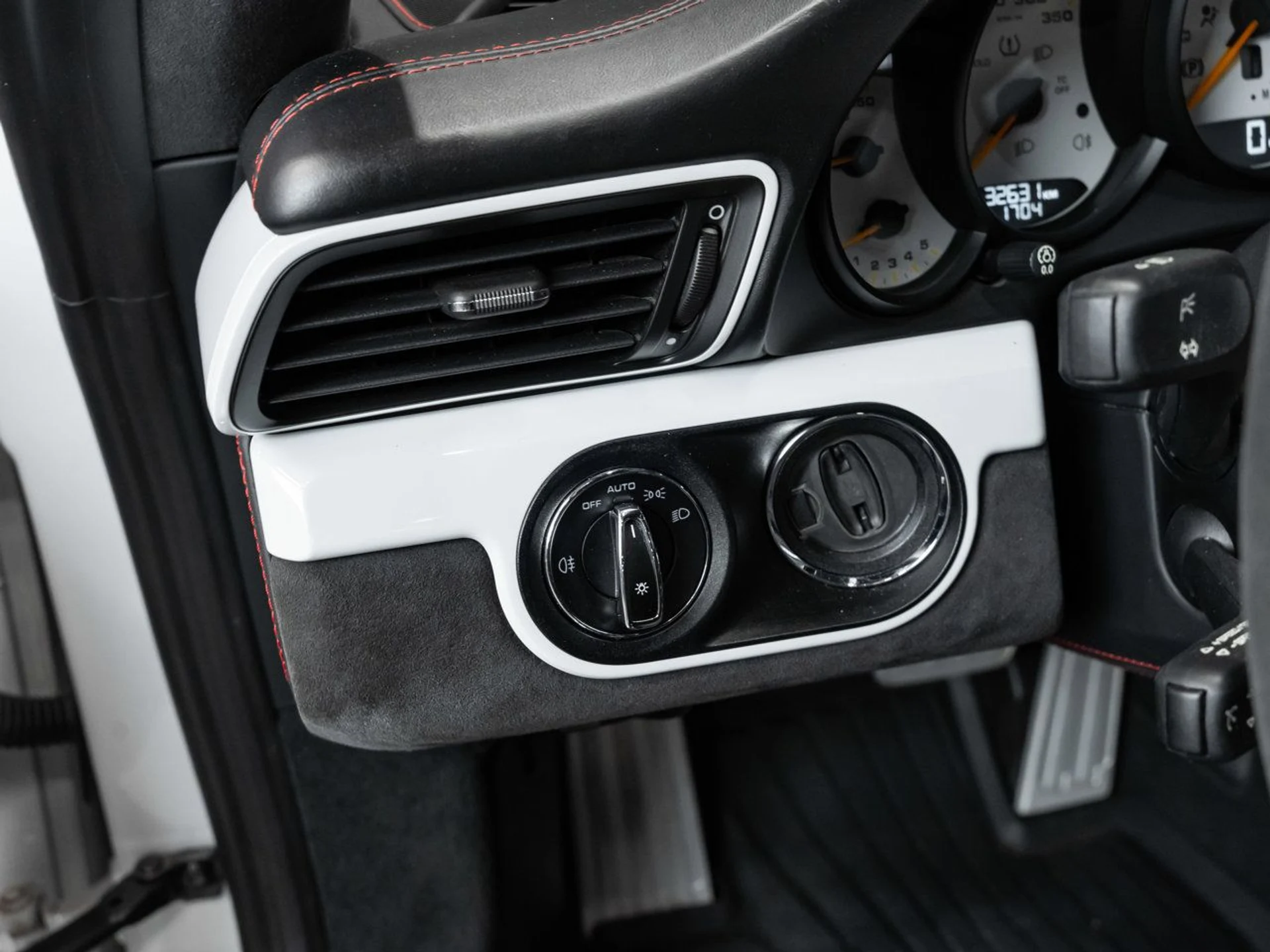 mph119_3774026068_porsche_911_2015_5e16f0219c