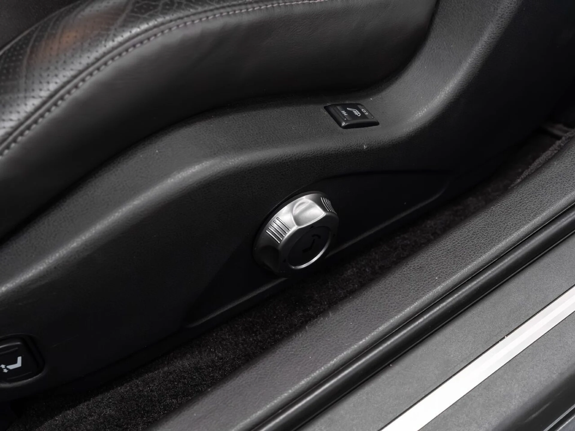 mph120_1396792323_nissan_gt_r_2009_505cf69fb6