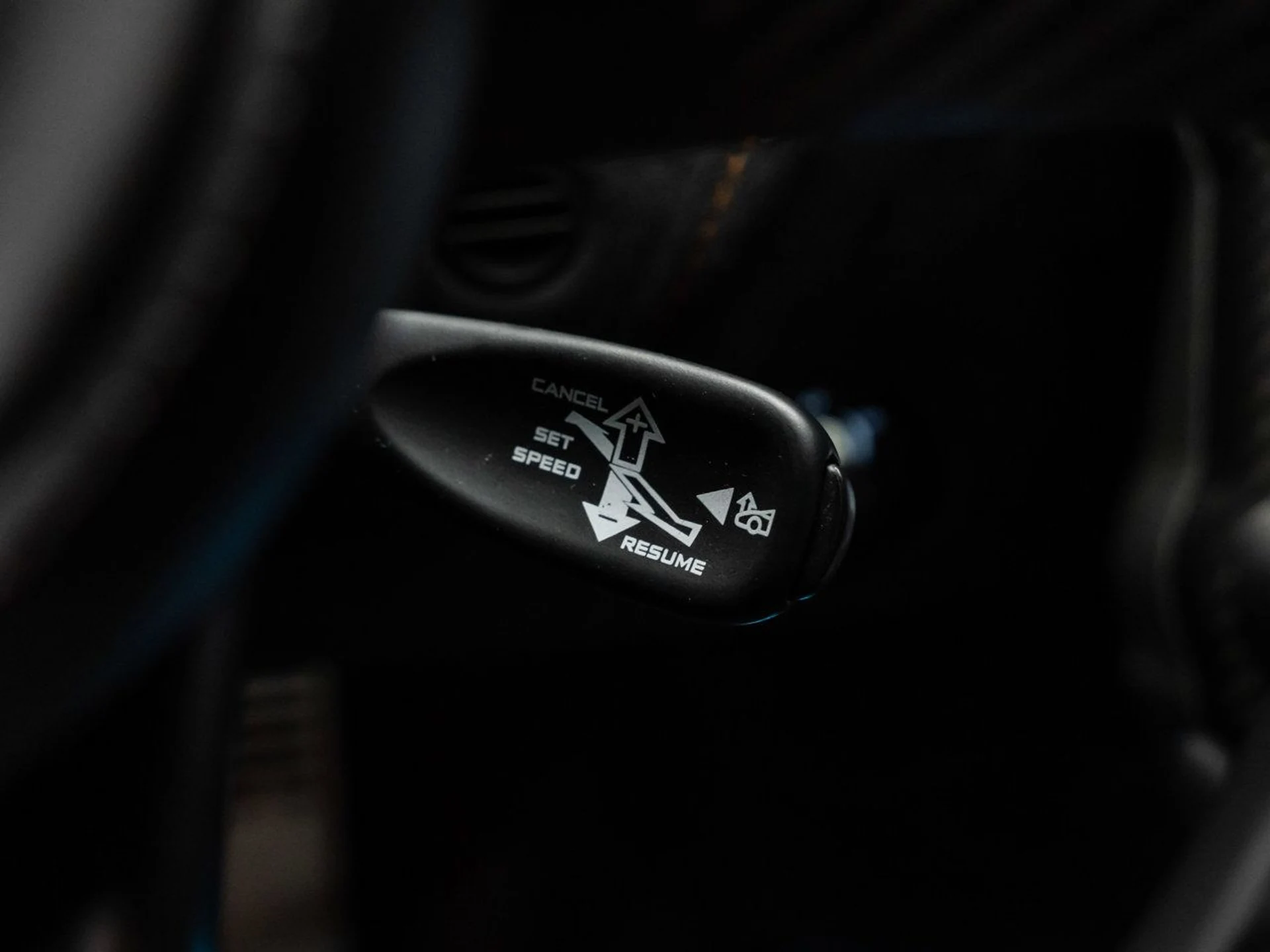 mph120_1826129181_mclaren_720s_2018_1aee13406e