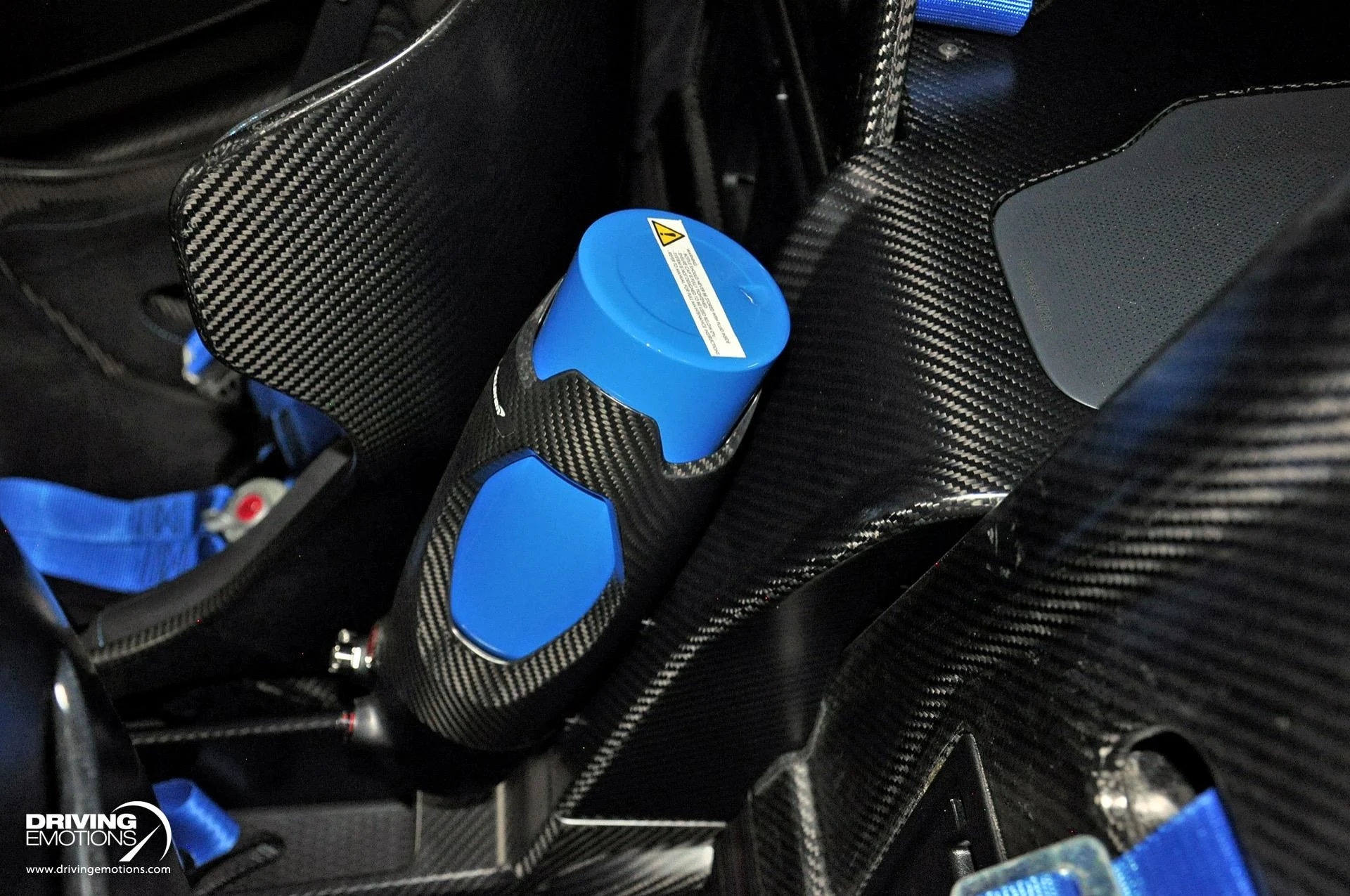 mph120_1863353180_683_p121_l_b631616719