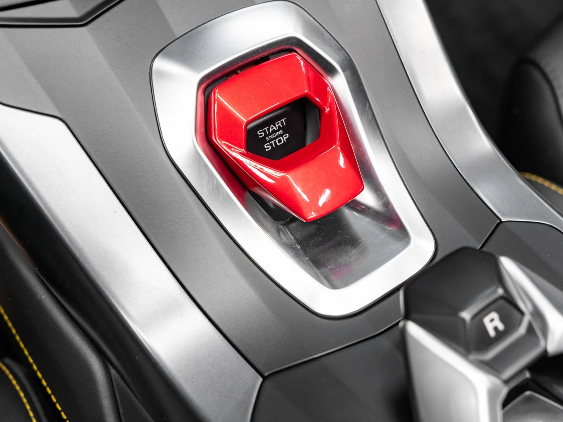 mph120_2001922570_lamborghini_huracan_2017_a2d01cde24