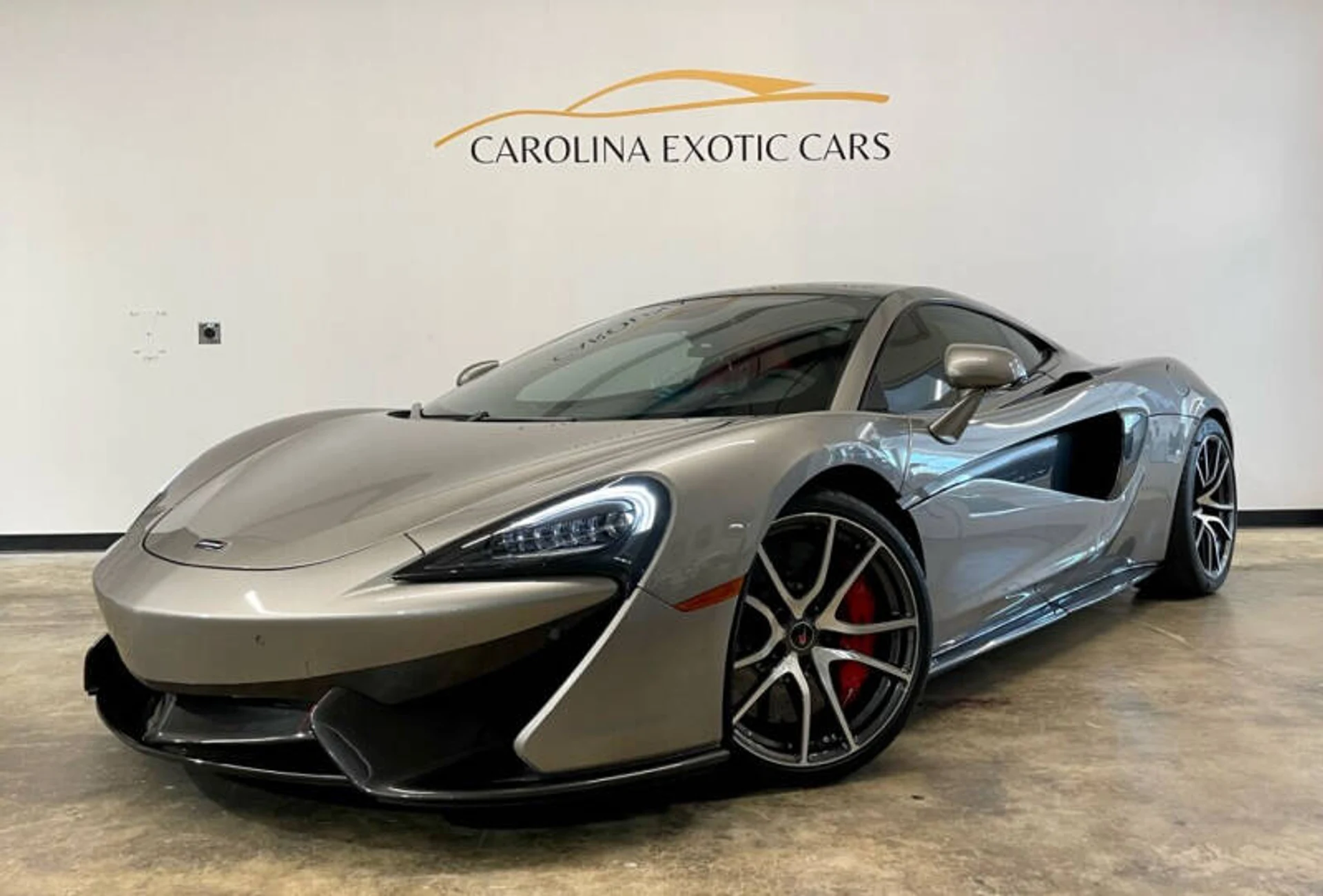 mph120_2305863135_2017_mclaren_570gt_base_2dr_coupe_c497ac03ab