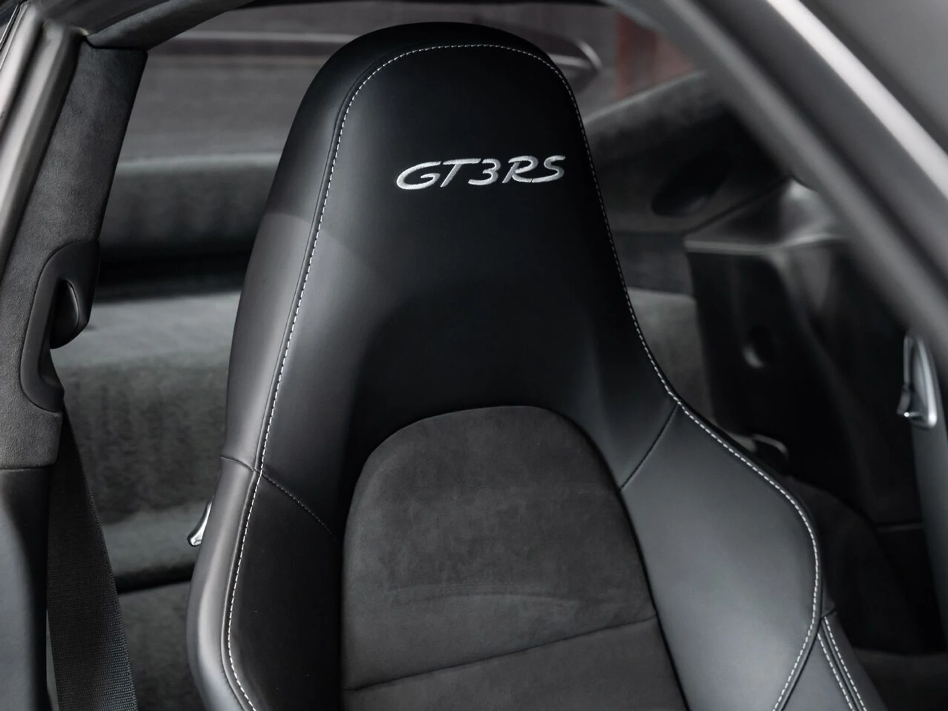 mph120_2504205911_porsche_911_2019_b308fe1b83