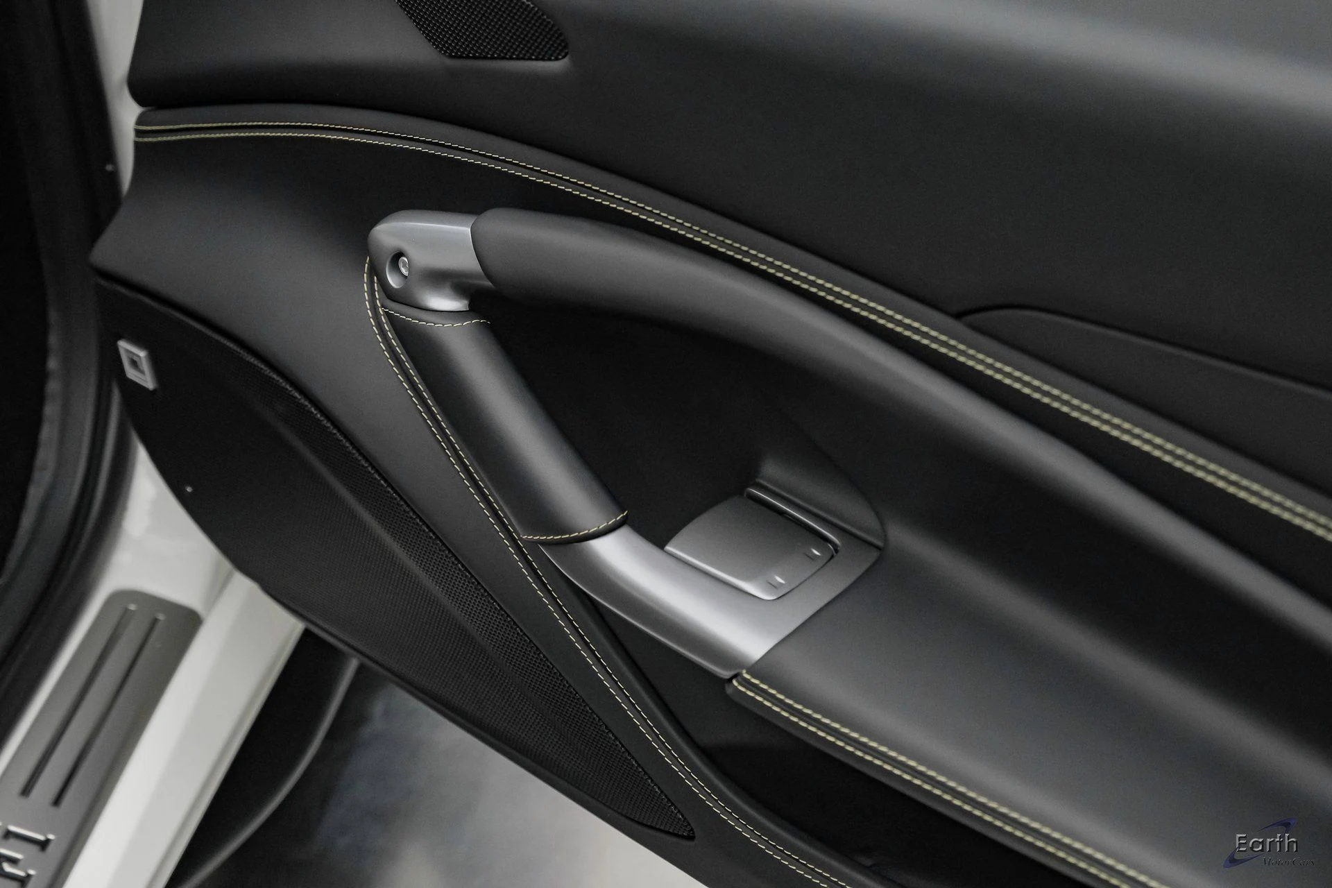 mph120_355111133_54016ef16fd8f38a7dc6fc618835fbf0x_04ca4b4caf