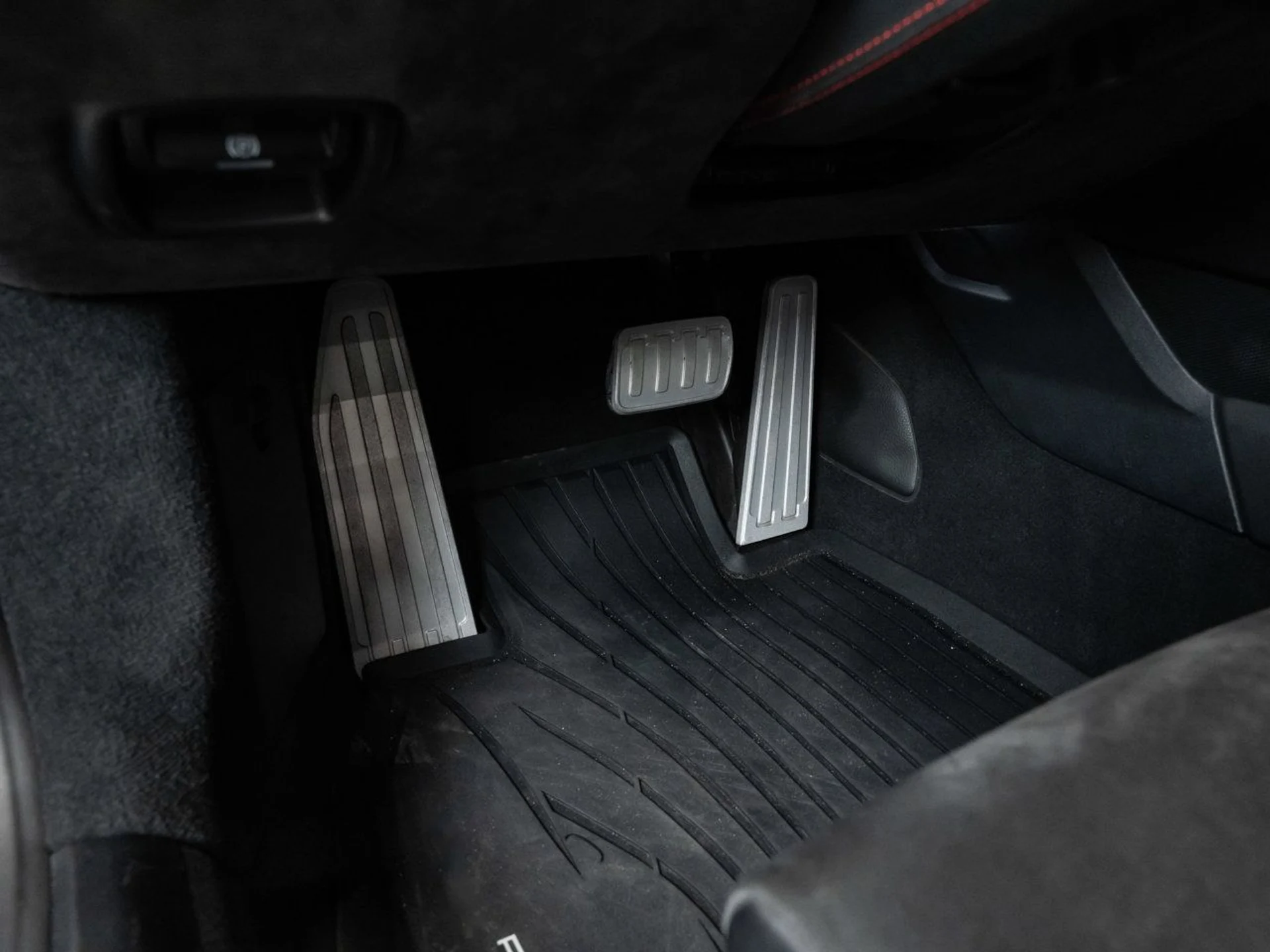 mph120_466408870_porsche_911_2015_bbb6f2beb5