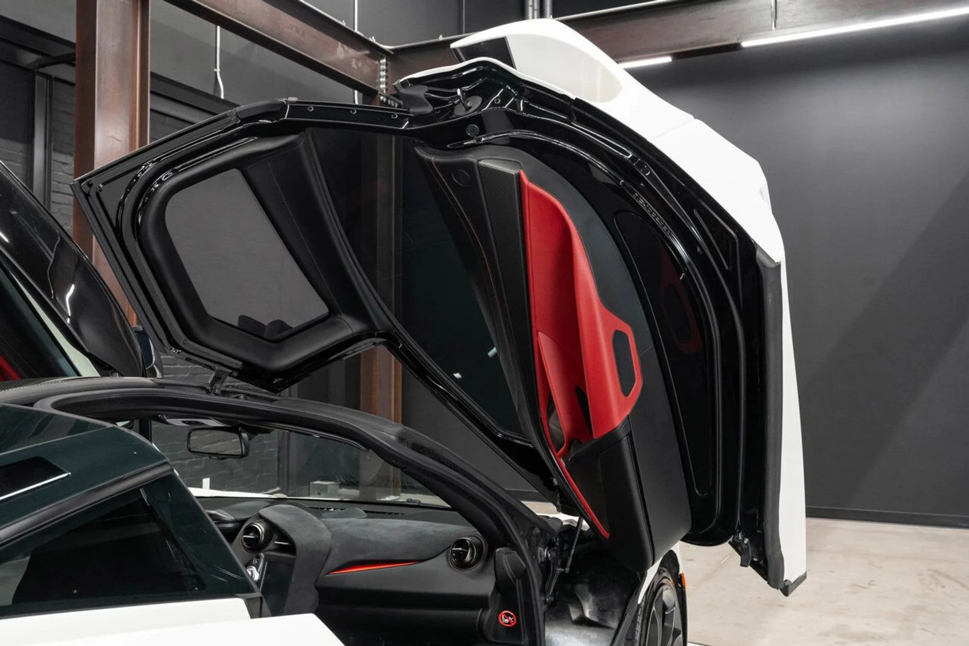 mph120_500707928_mclaren_720s_2018_d7db174c0e