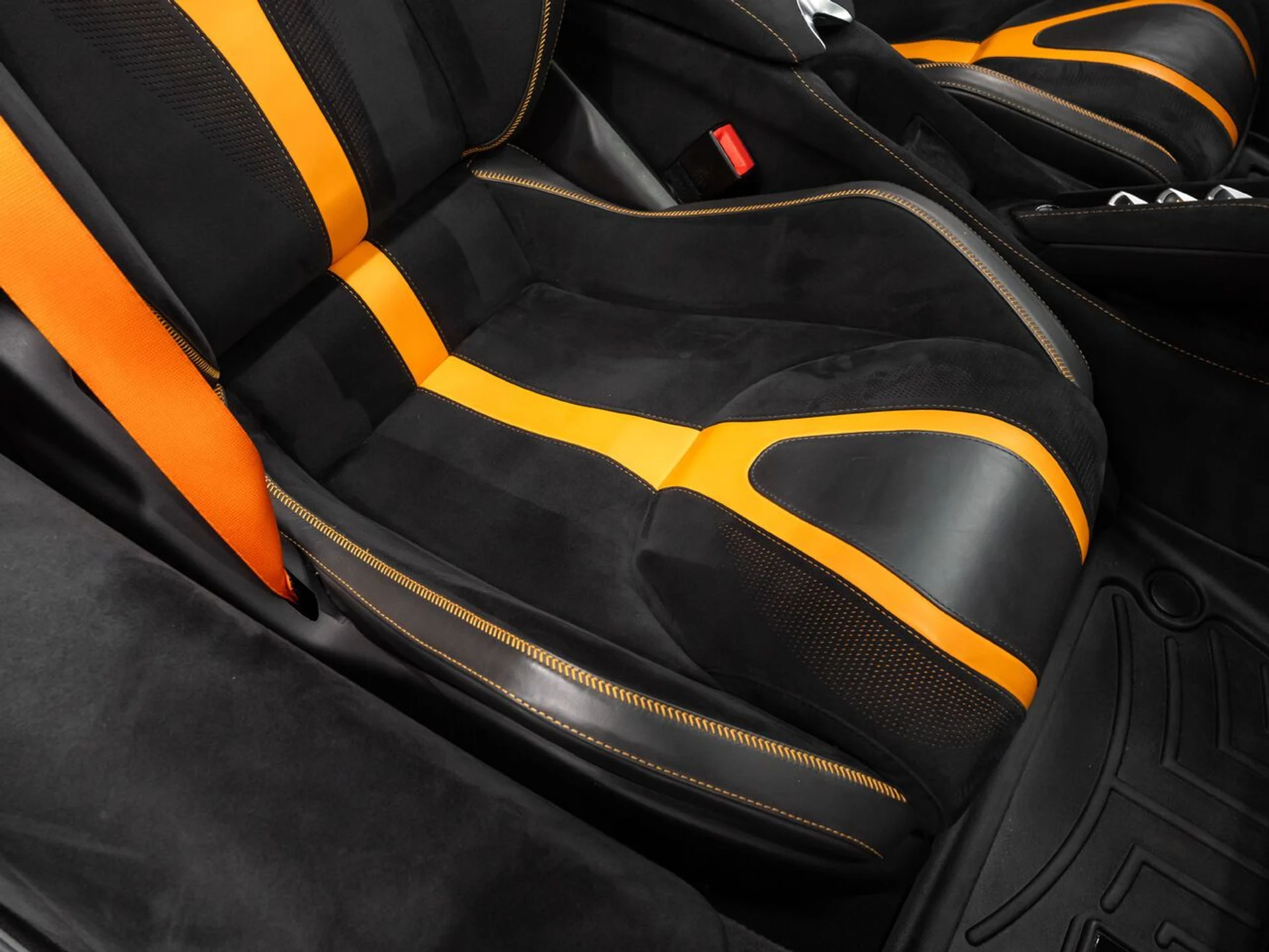 mph120_778343648_mclaren_720s_2018_dae5fabbfd