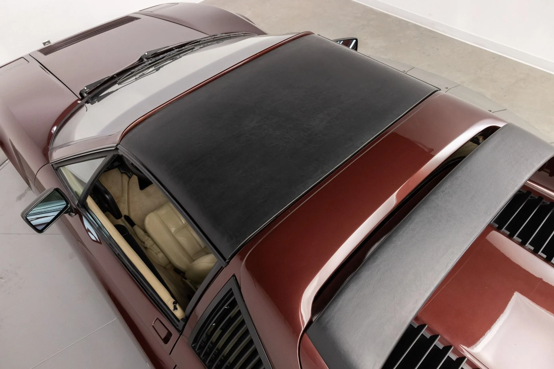 mph121_1009065595_Used_1988_Ferrari_328_GTS_1789404462_ff4b658a9e