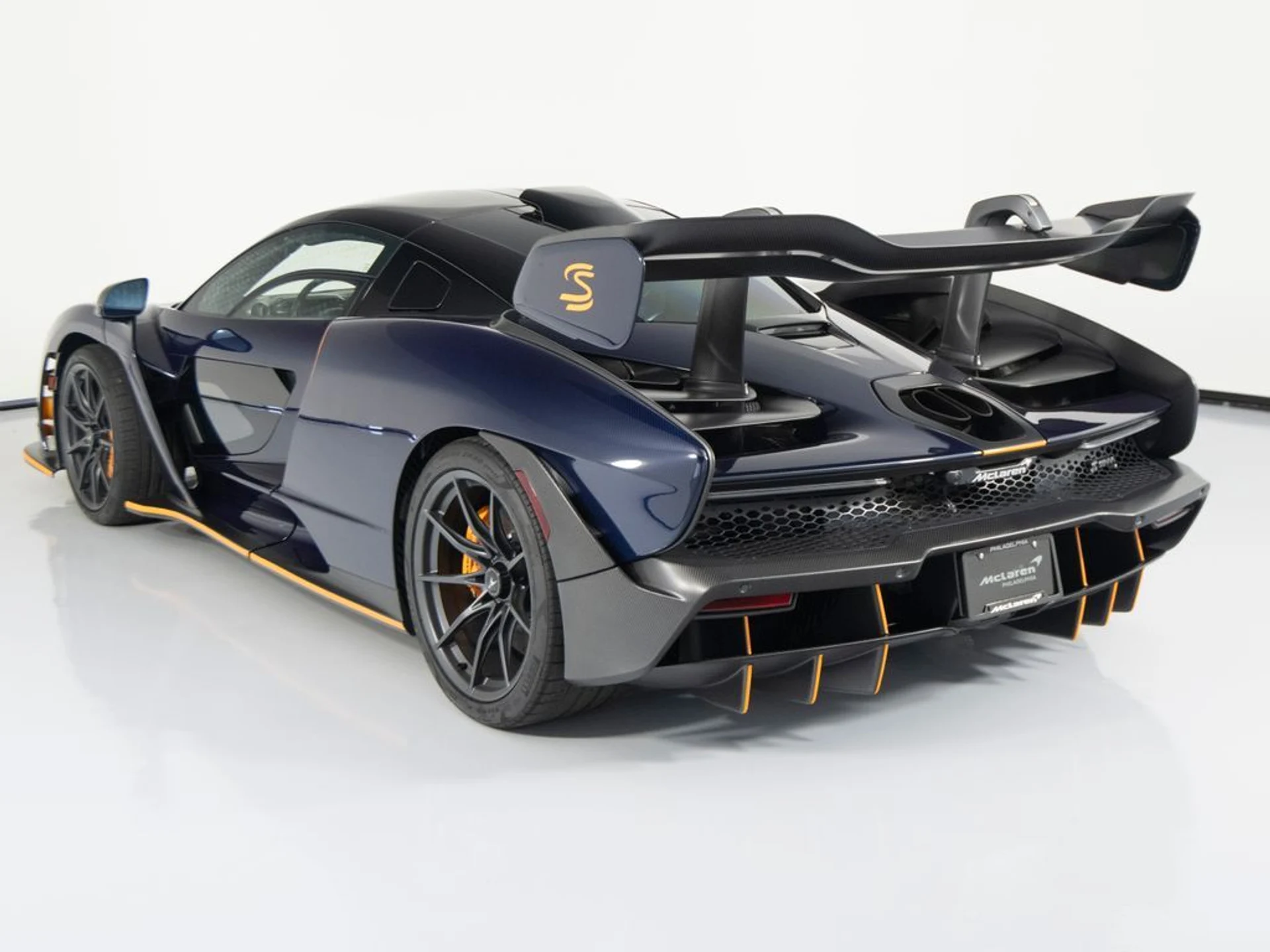 mph121_1965723027_68d3f2bab5eca2c9af29ec6e5cacb38cx_5afca6897a