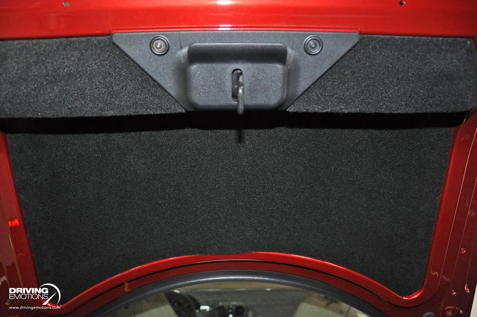 mph121_2060588825_867_p122_l_4d5764851a