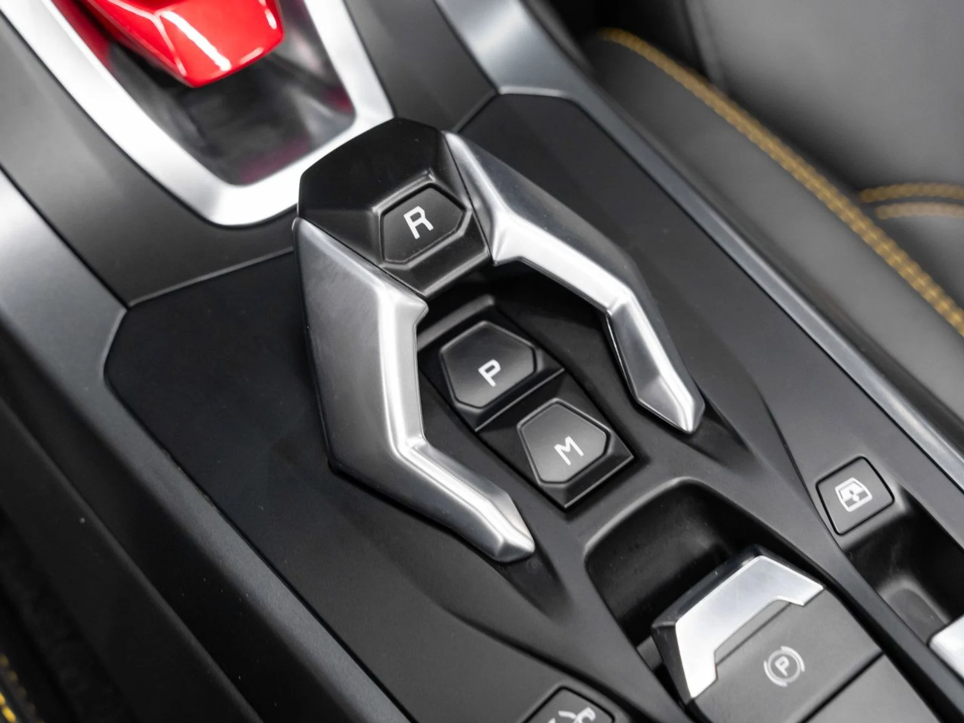 mph121_3479531407_lamborghini_huracan_2017_ebaedb52a1