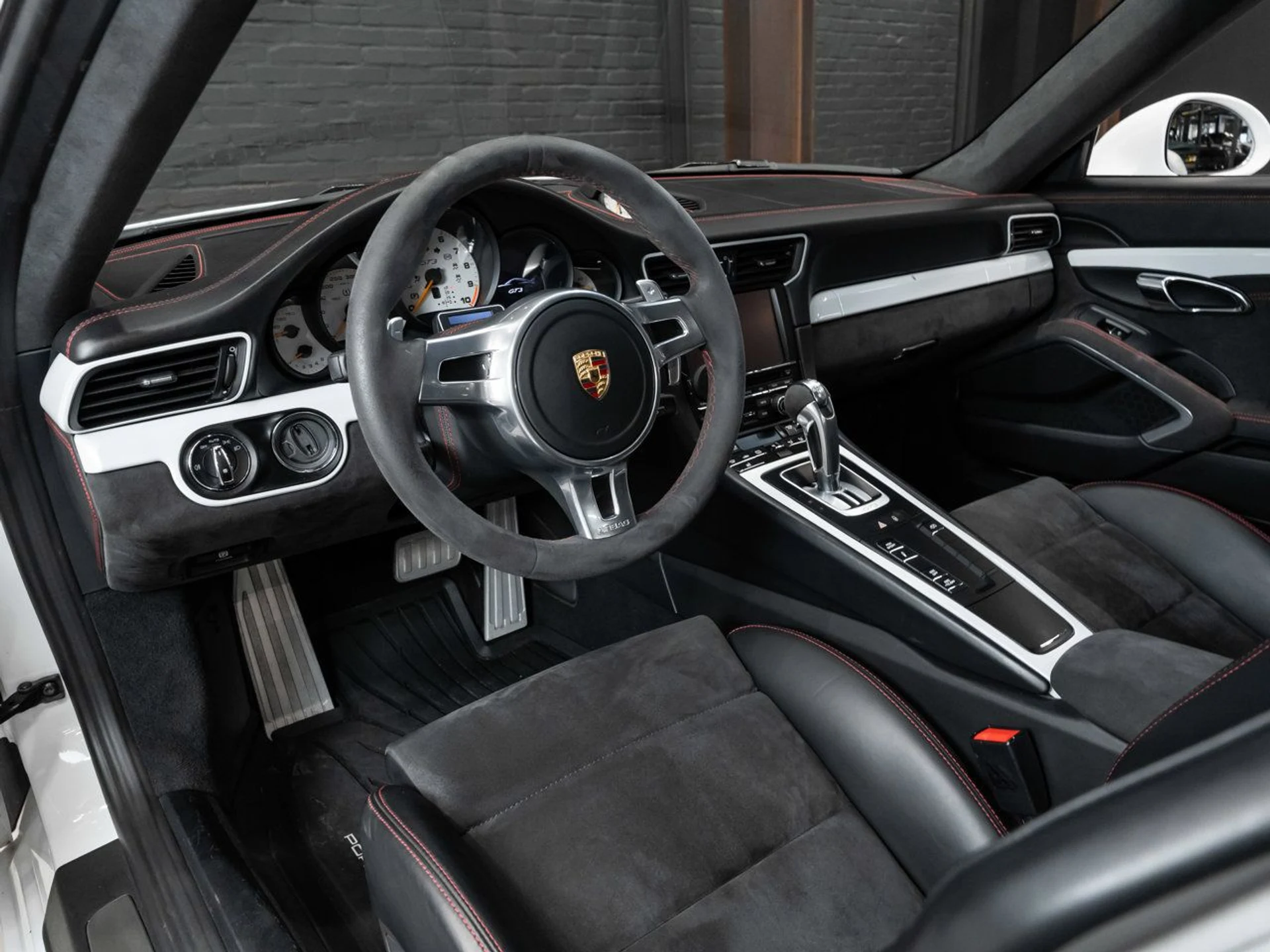 mph121_455250997_porsche_911_2015_9fc11647de