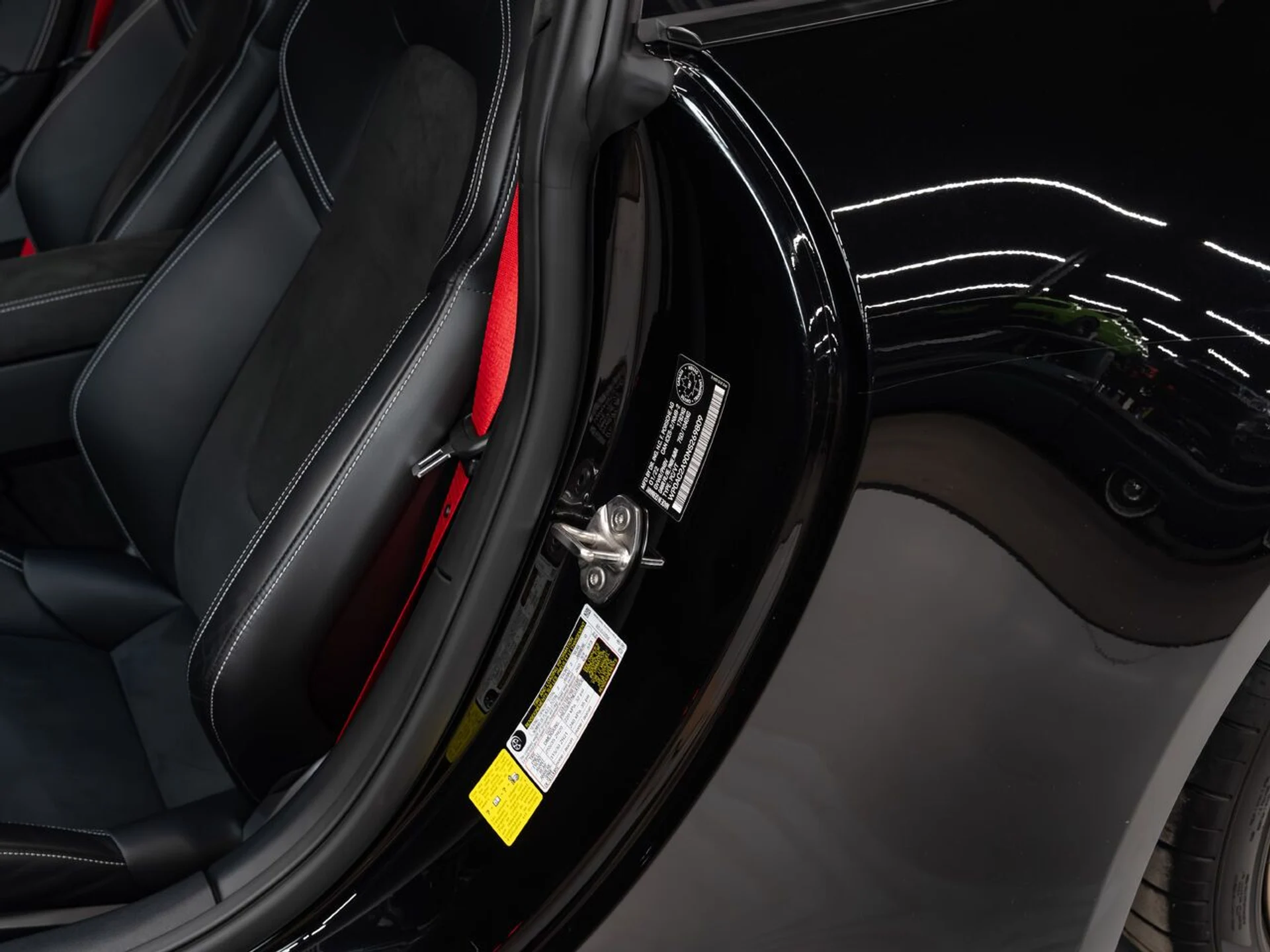 mph121_535776558_porsche_911_2022_ba53a6bf3b