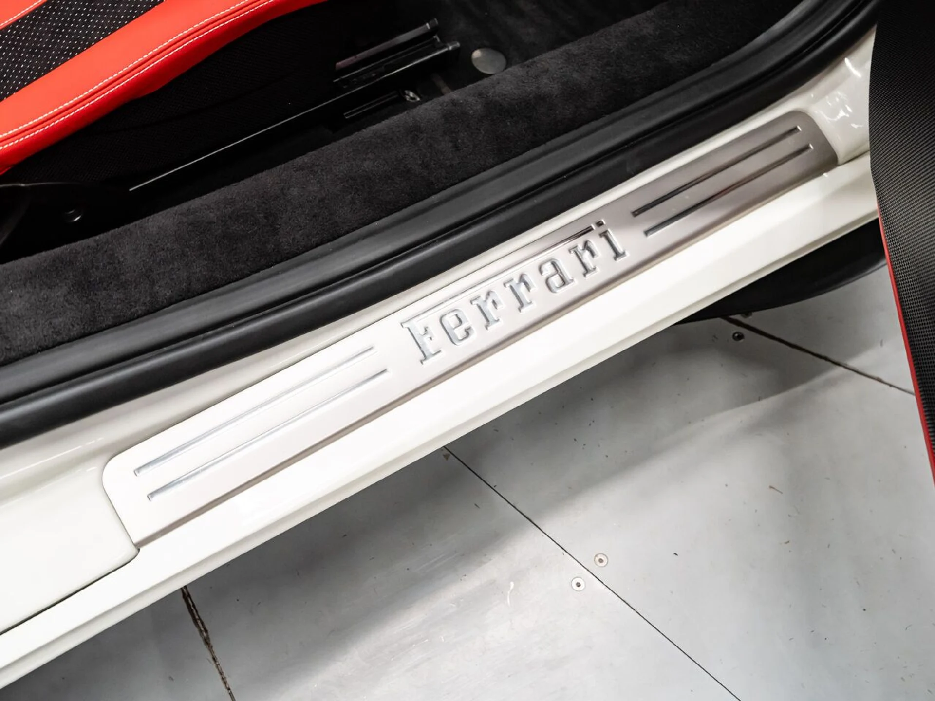 mph121_705284091_ferrari_f8_spider_2022_0135996d28