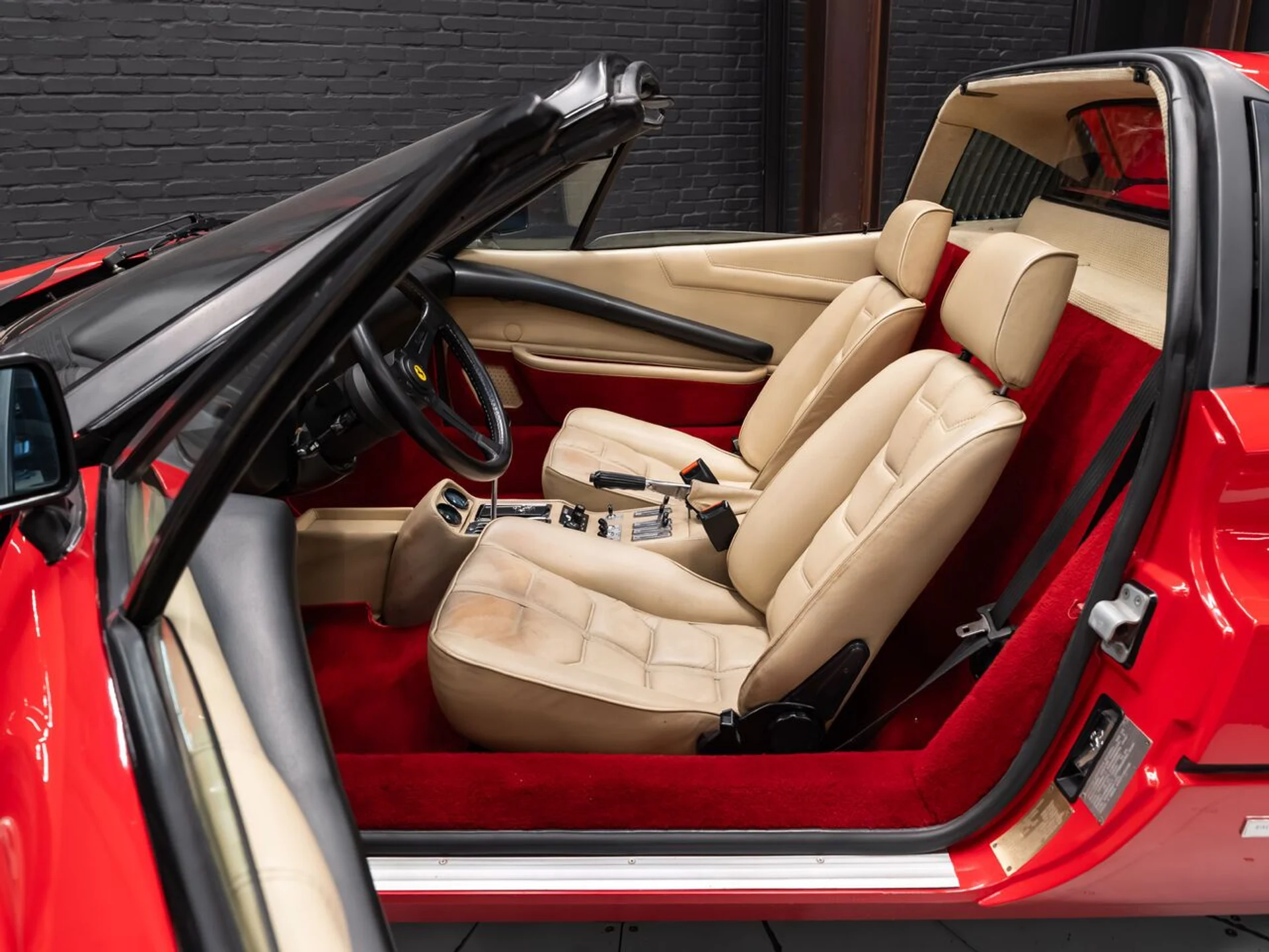 mph121_887218653_ferrari_308_gtsi_1982_23663c56db
