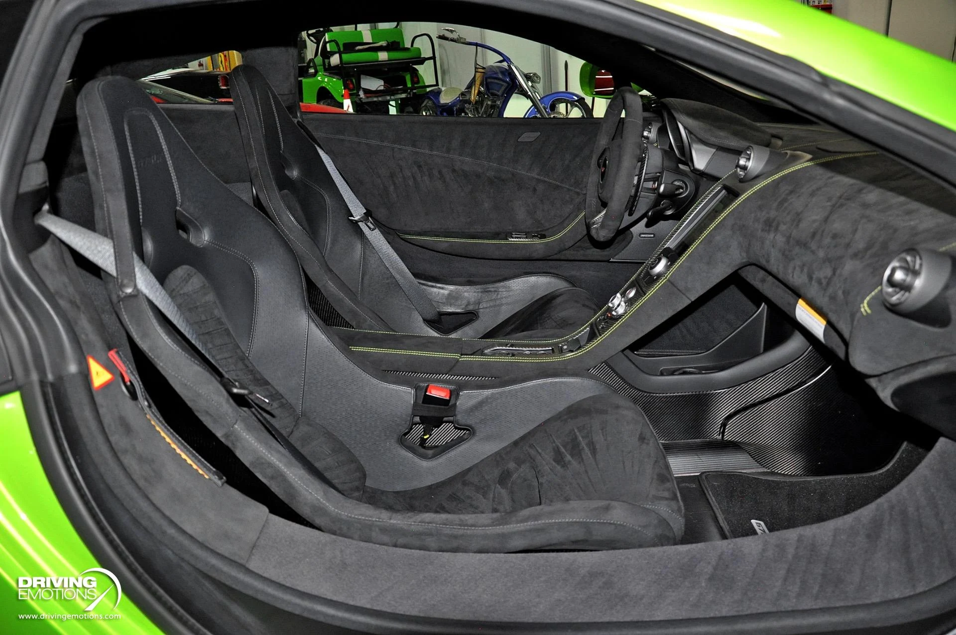 mph122_12399532_855_p123_l_a1139fe313