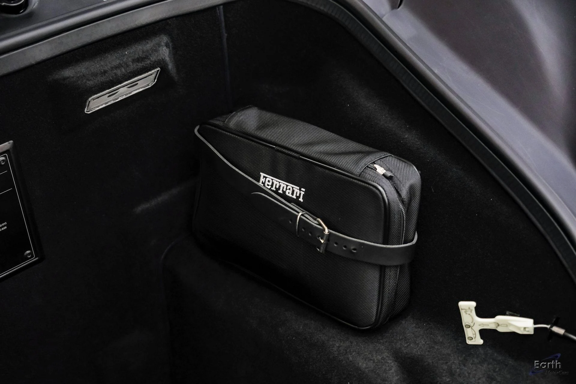 mph122_2465334582_4b2acae5f907963ffe8b007fa2af4880x_3ccbeb9793