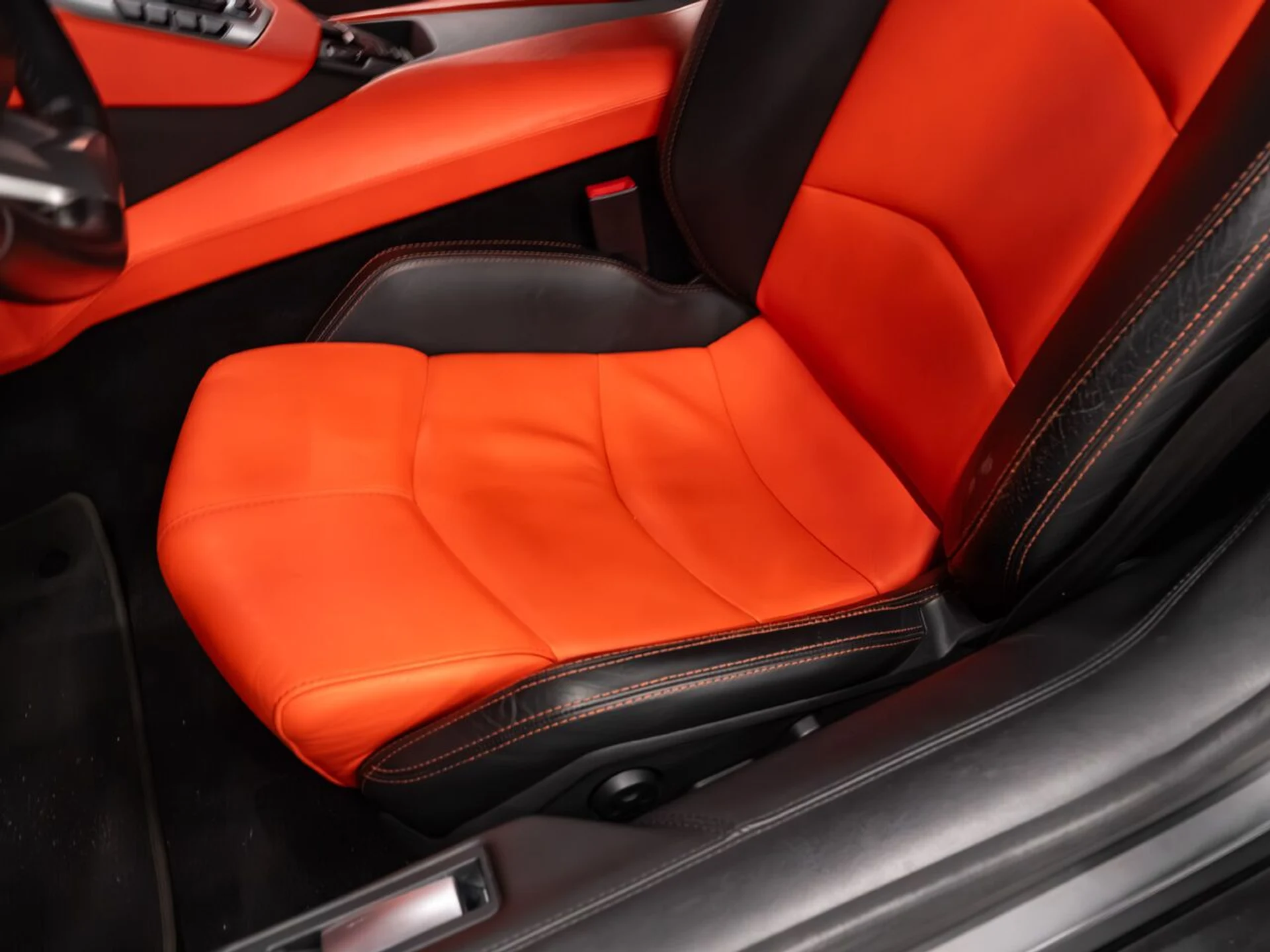 mph122_2601557203_lamborghini_aventador_2015_8affc657f9