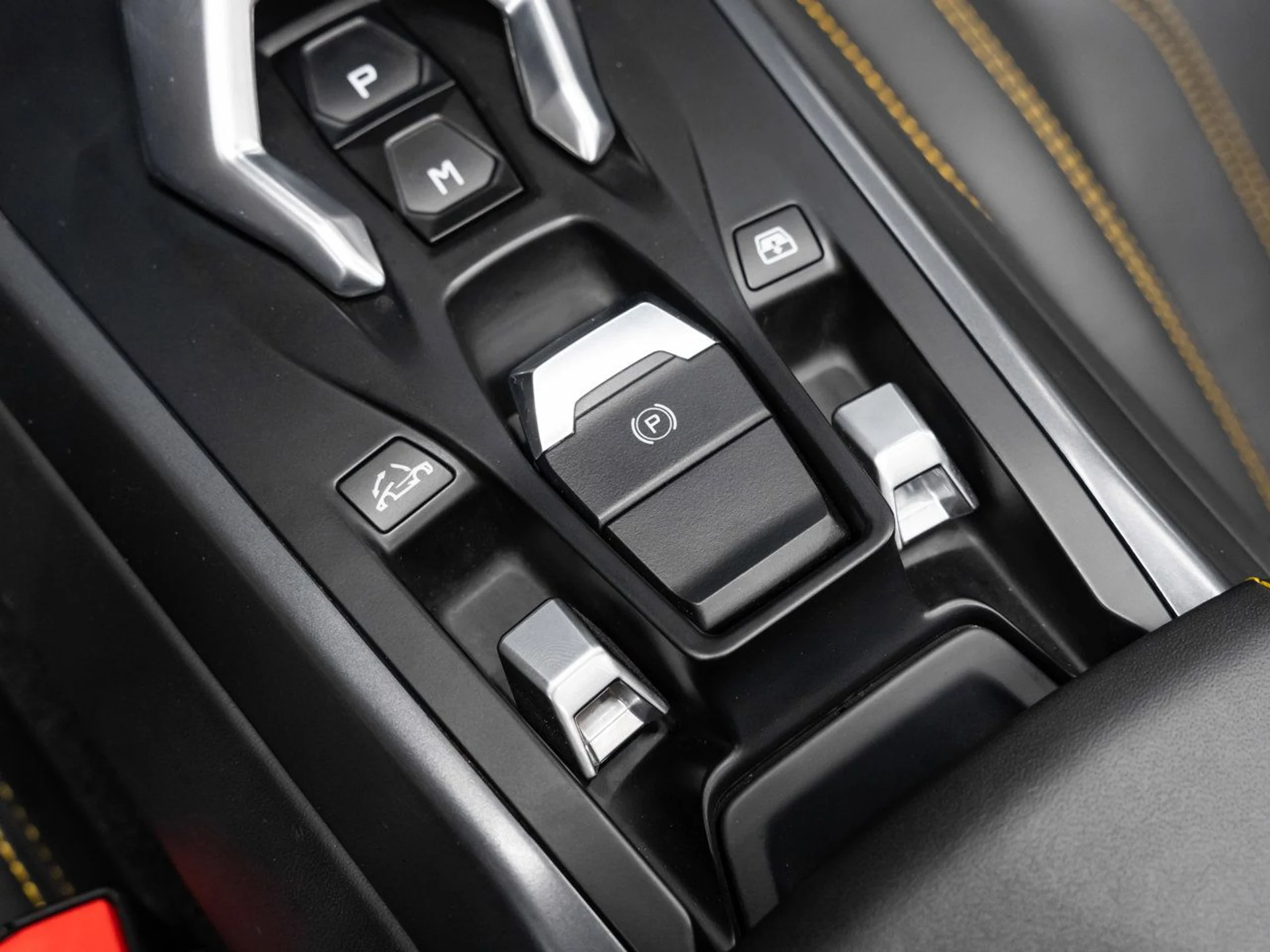 mph122_3431880944_lamborghini_huracan_2017_aff935f1a0