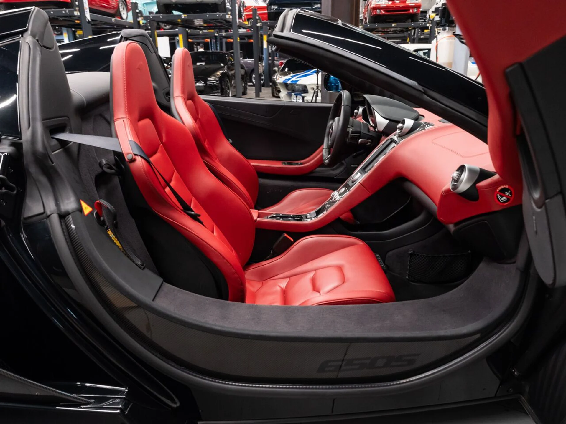 mph122_568073171_mclaren_650s_2015_b851a9dd31