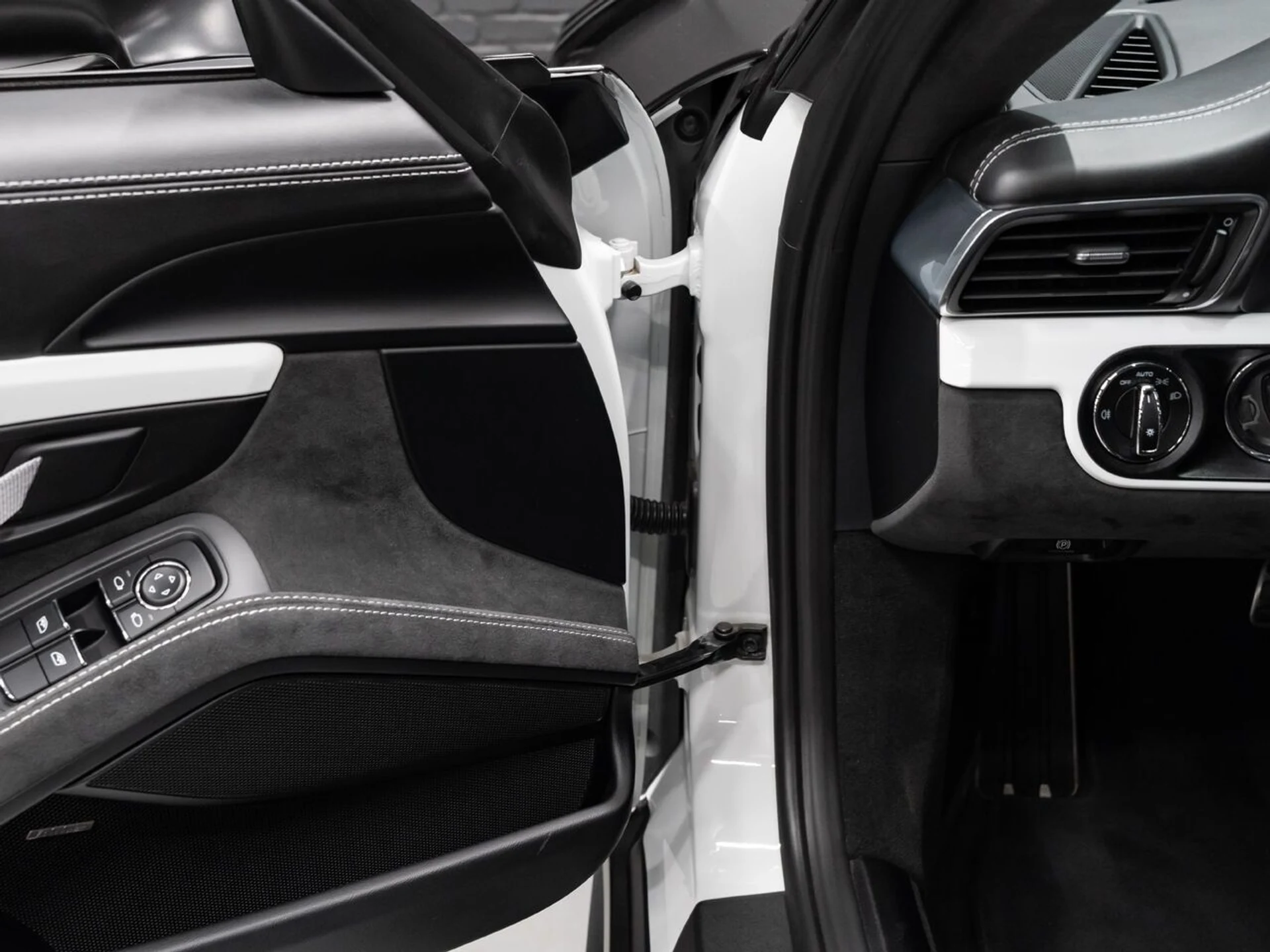 mph122_950317163_porsche_911_2019_4d3c28b4de
