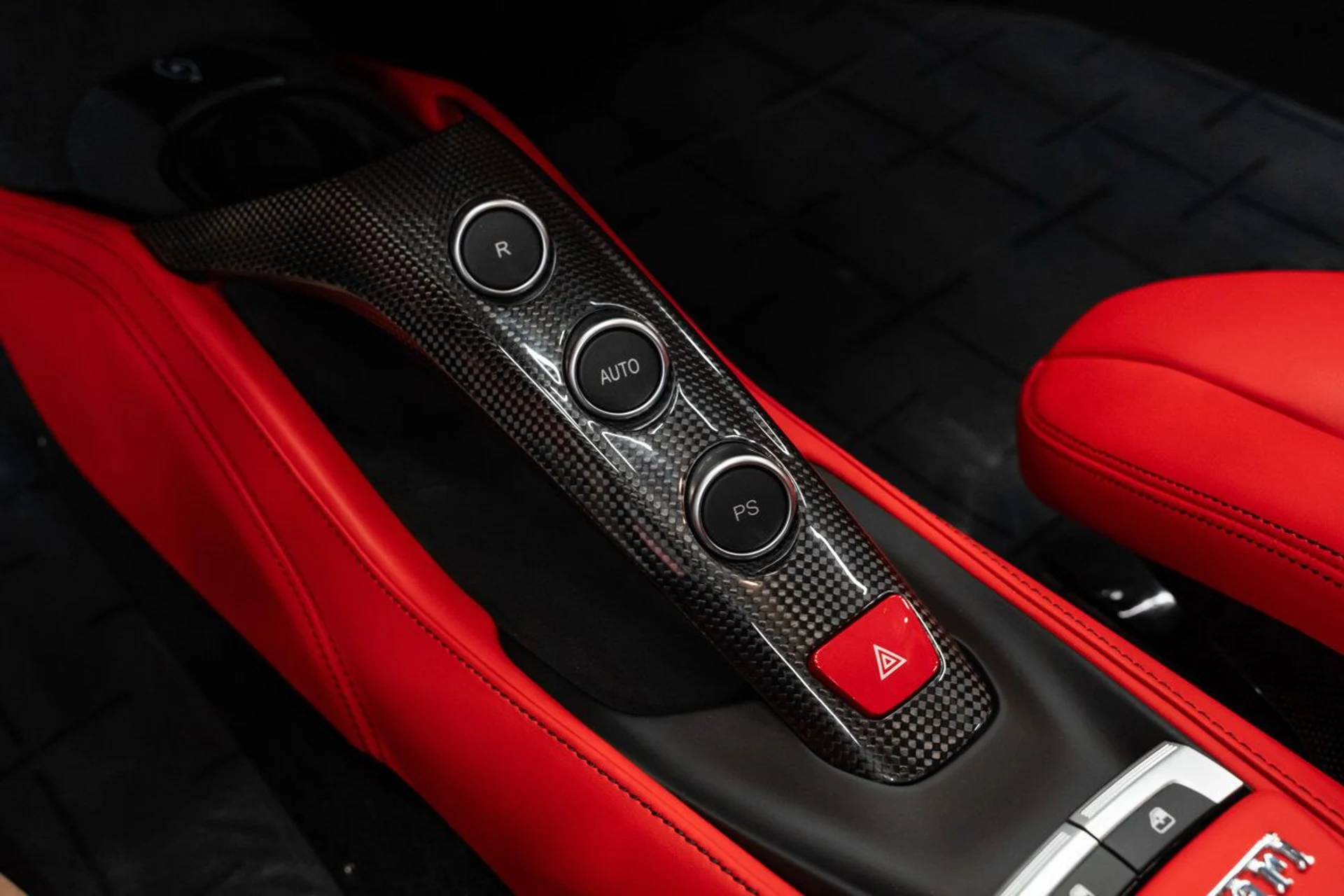 mph123_1310623734_ferrari_488_gtb_2018_8247687c1a