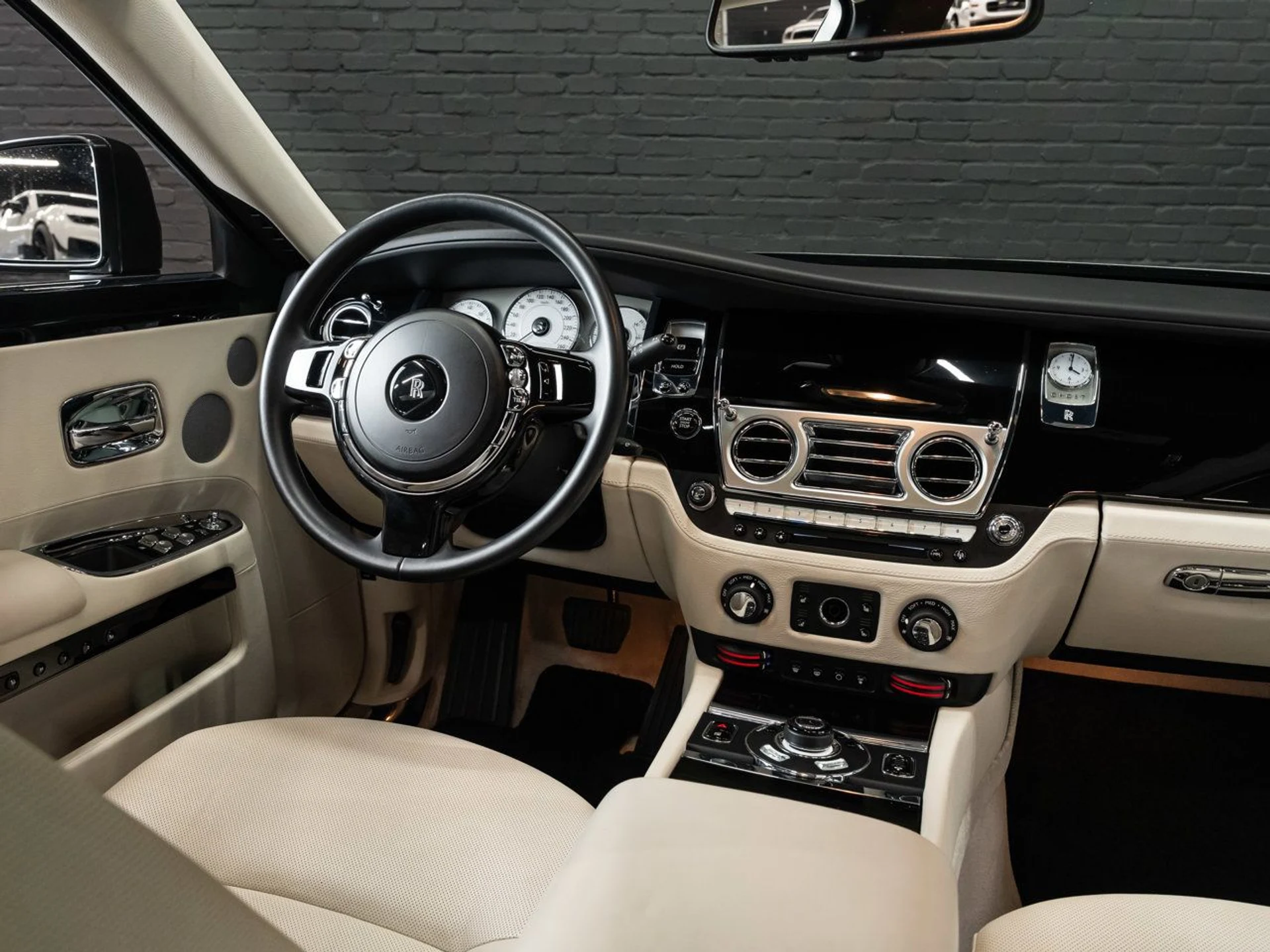 mph123_2644611929_rolls_royce_ghost_2012_ea64e6d1dc