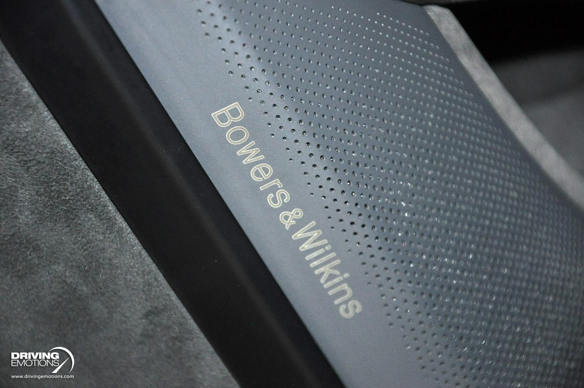 mph123_275960274_836_p124_l_a74febe3c4