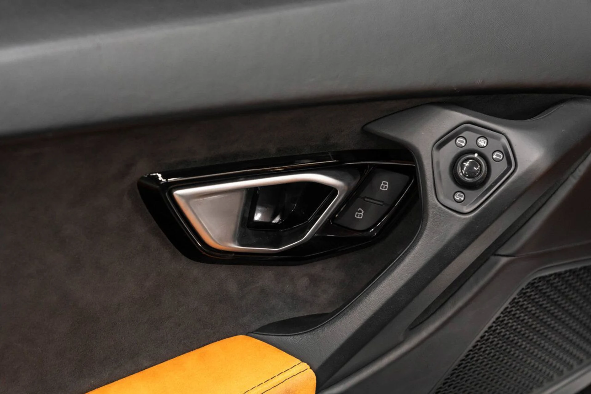 mph123_2811281204_lamborghini_huracan_2016_8f991b1cee