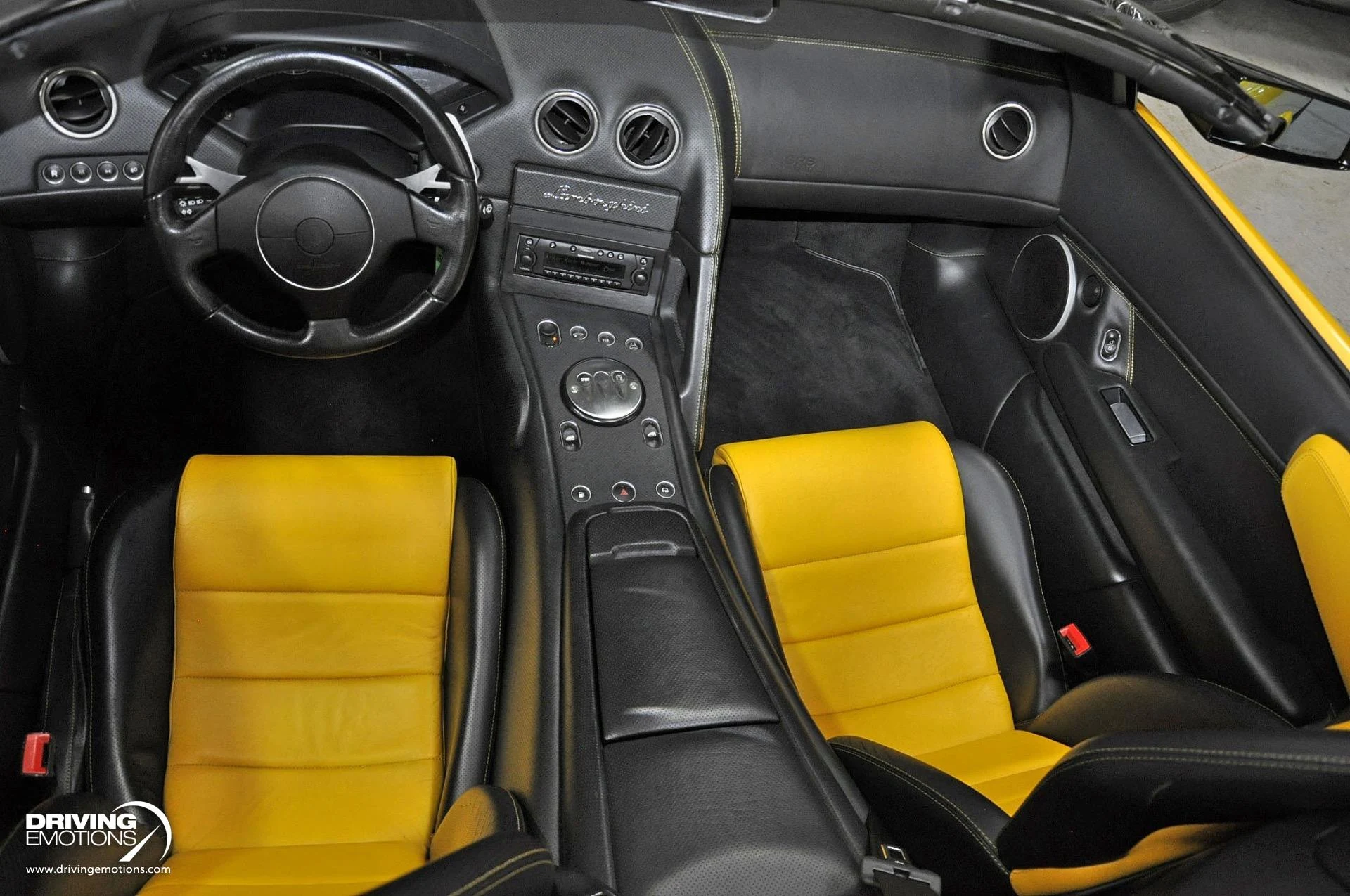 mph123_3907117057_862_p124_l_6d88b19396