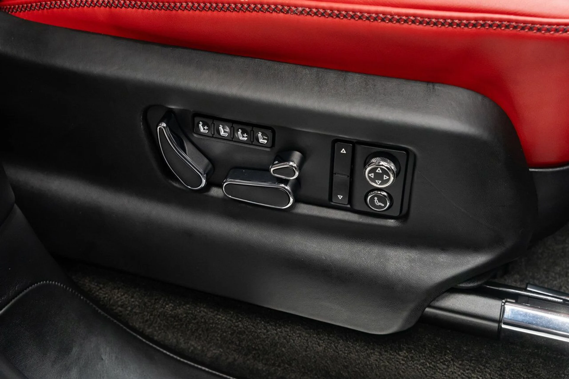 mph123_760491879_bentley_bentayga_2019_d95b63c771