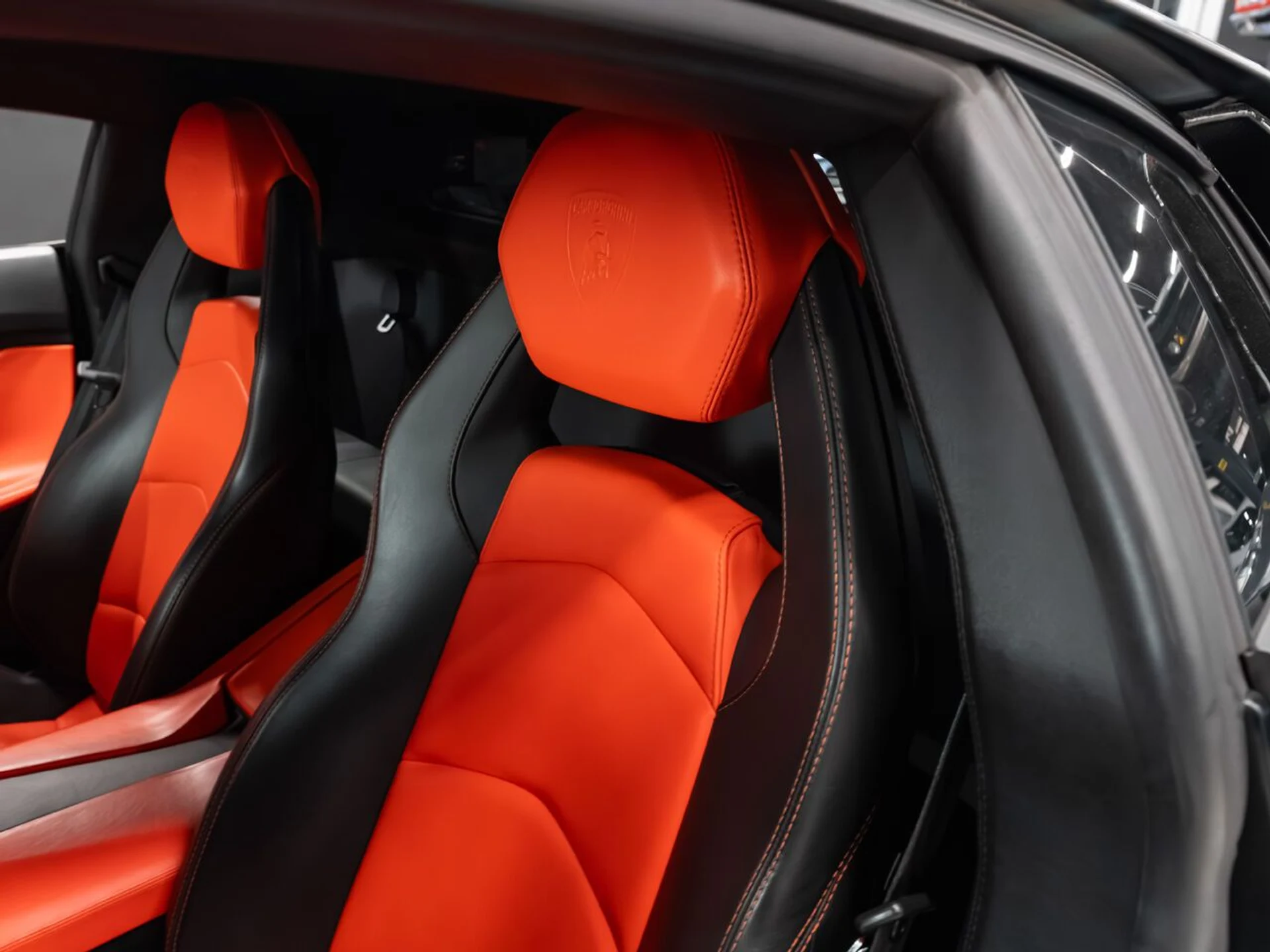 mph123_811218617_lamborghini_aventador_2015_80ac0d48ad