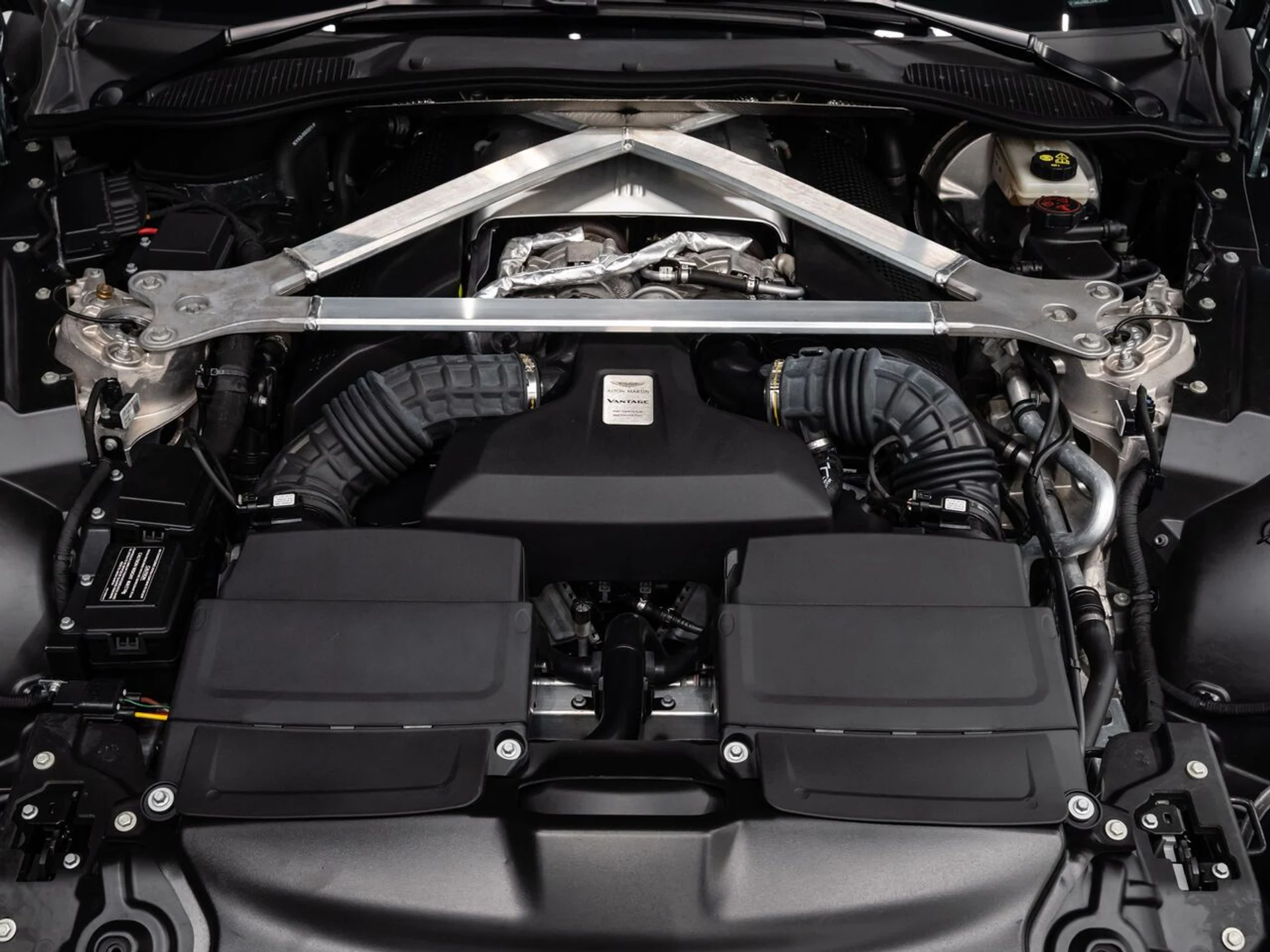 mph124_1394026951_aston_martin_vantage_2020_23591f351a