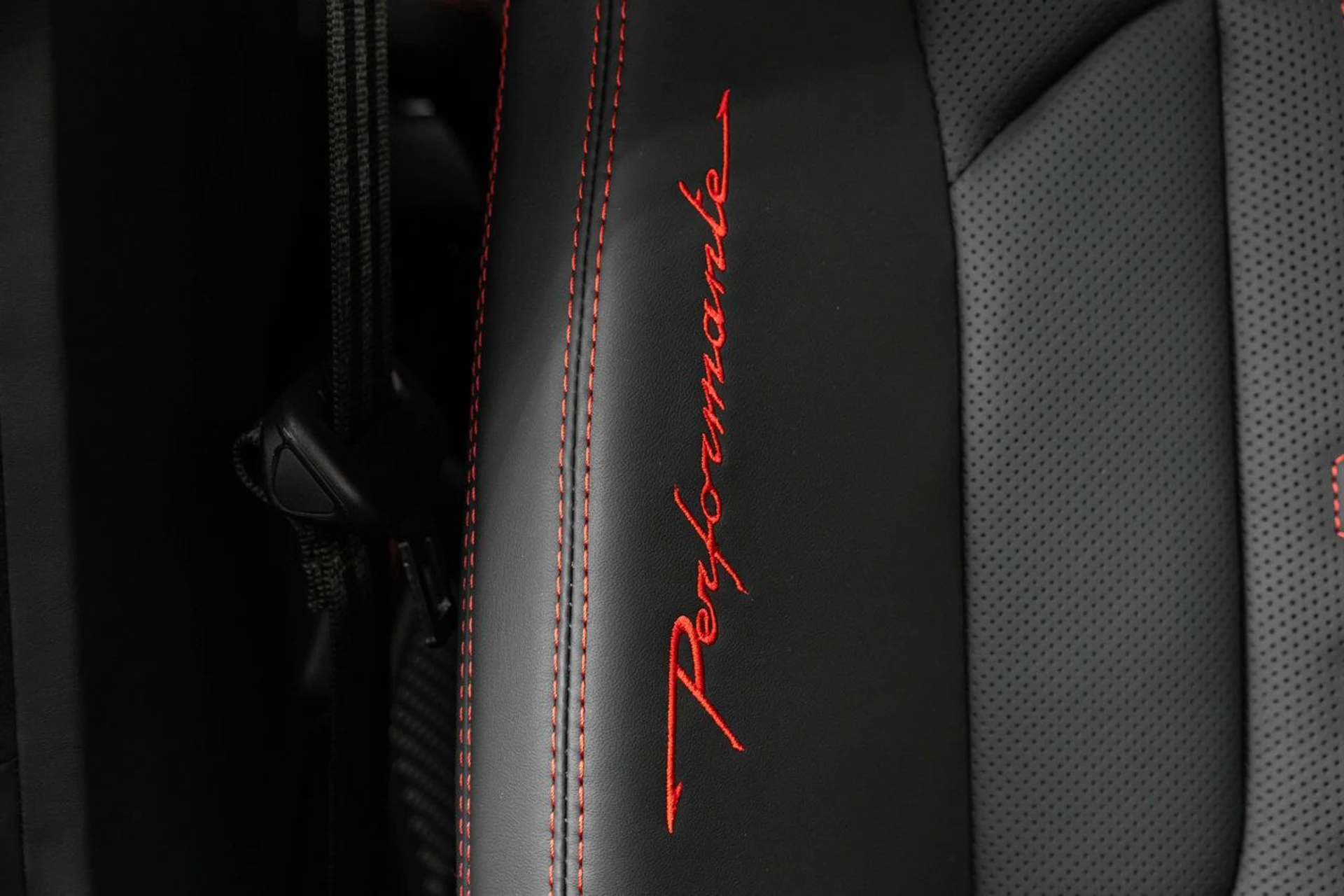 mph124_1667509379_lamborghini_urus_2023_24463d86c1