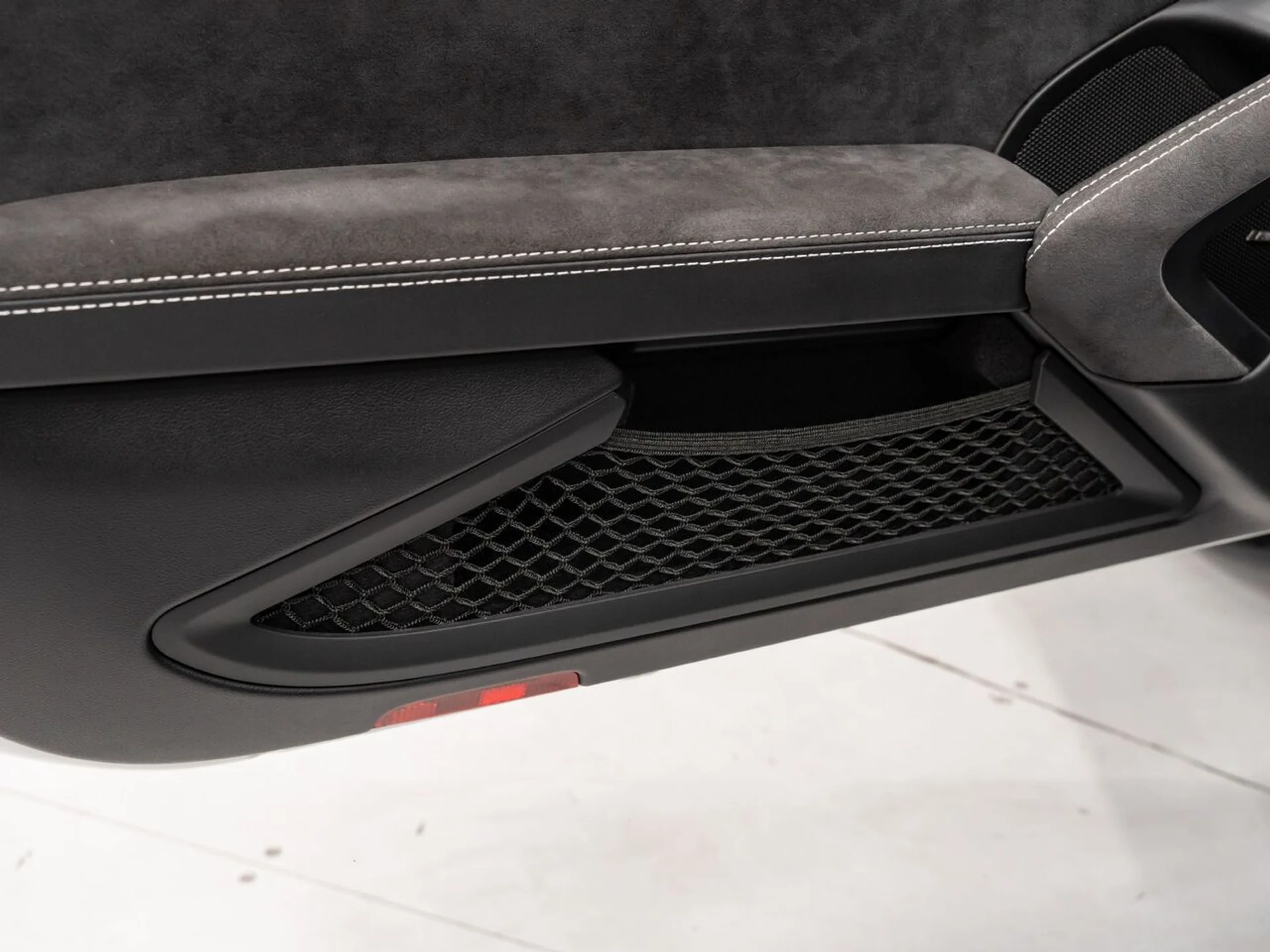 mph124_2136084830_porsche_911_2019_028255f9ef