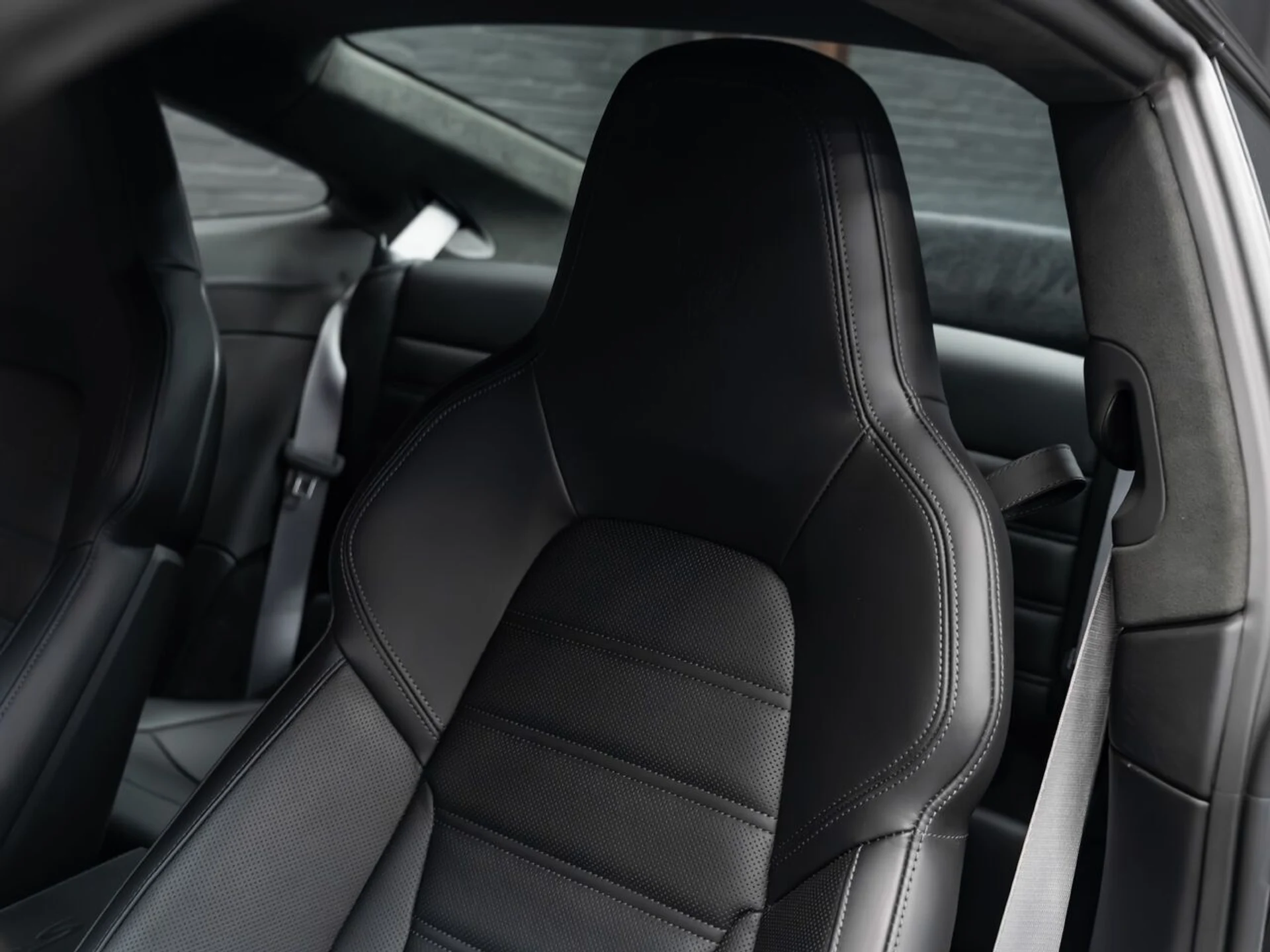 mph124_3705704213_porsche_911_2022_c5ad917b65