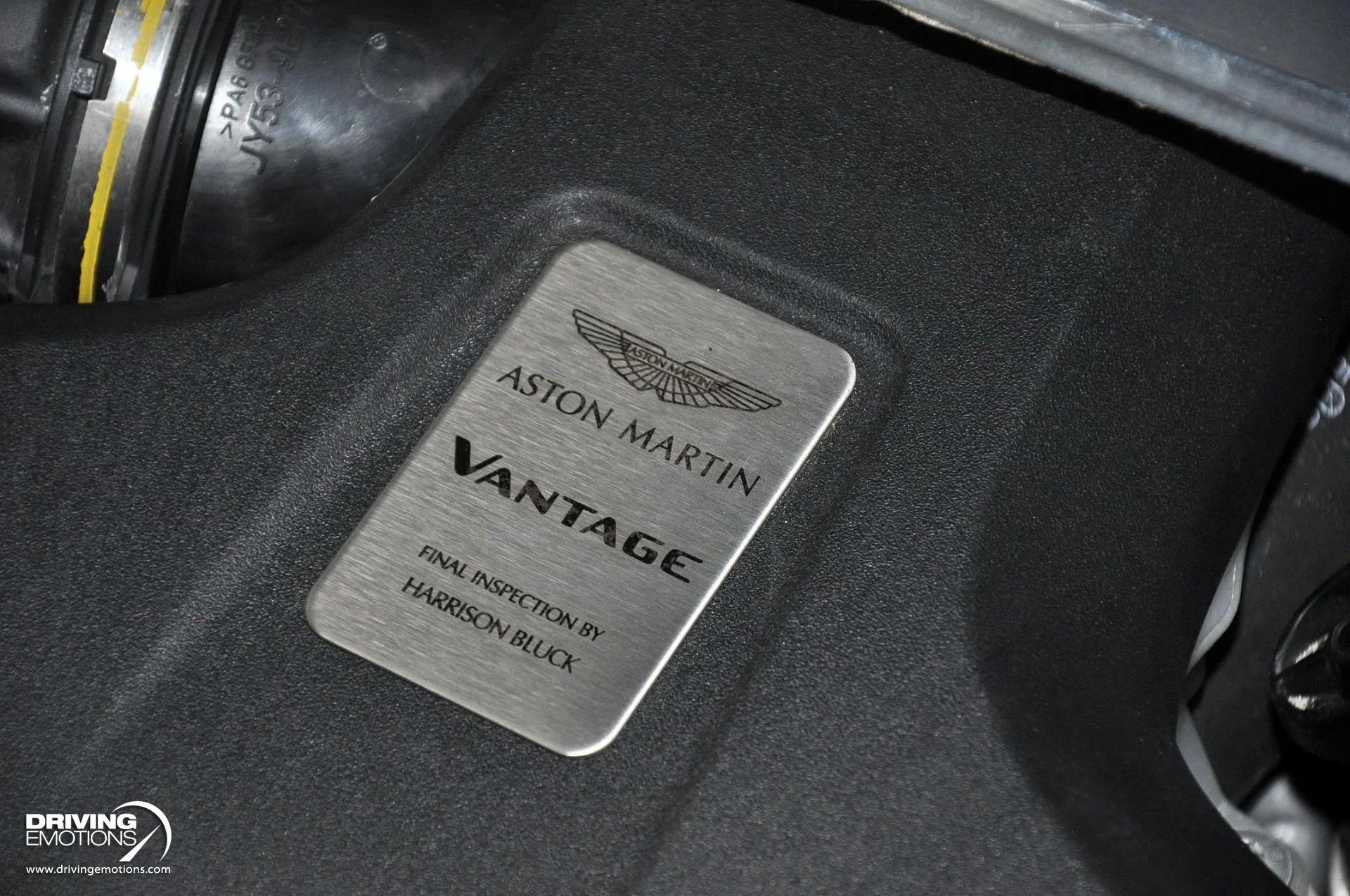 mph124_381406974_880_p125_l_cca38c70fc