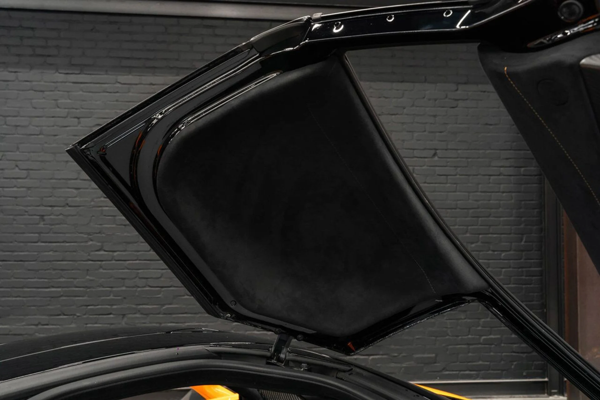 mph125_1959808013_mclaren_765lt_2021_dc069a982f