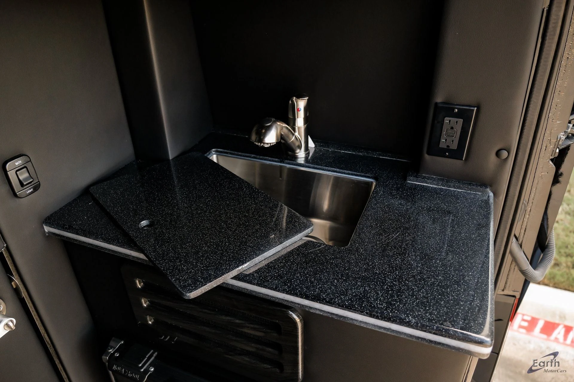 mph125_2315459480_fd21970c2bf699db4a6e19f1b10f4610x_4487cecbb1