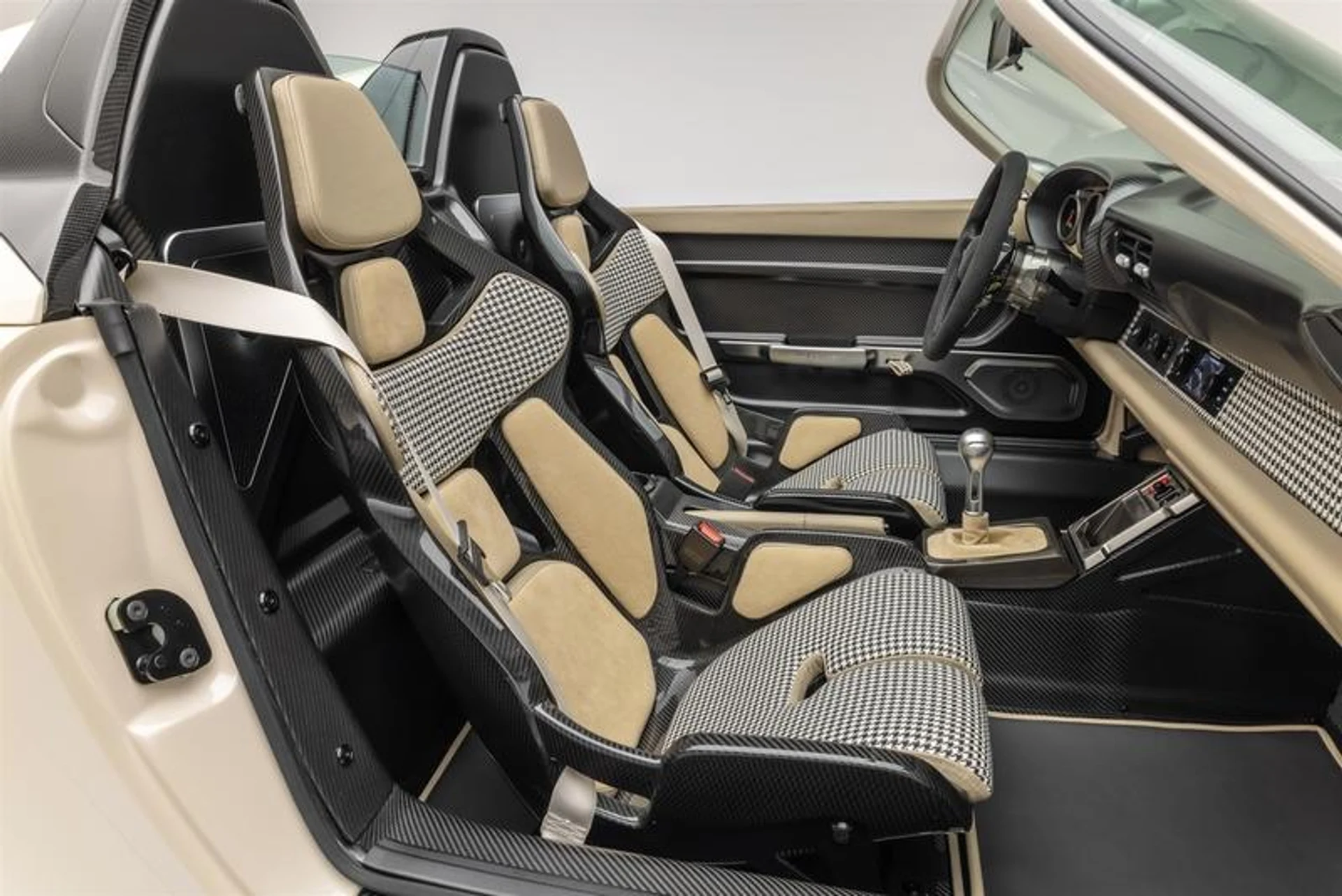 mph125_3029951842_719_B671_C_3952_4820_951_B_AFFC_6179_B1_A2_95270c3a28