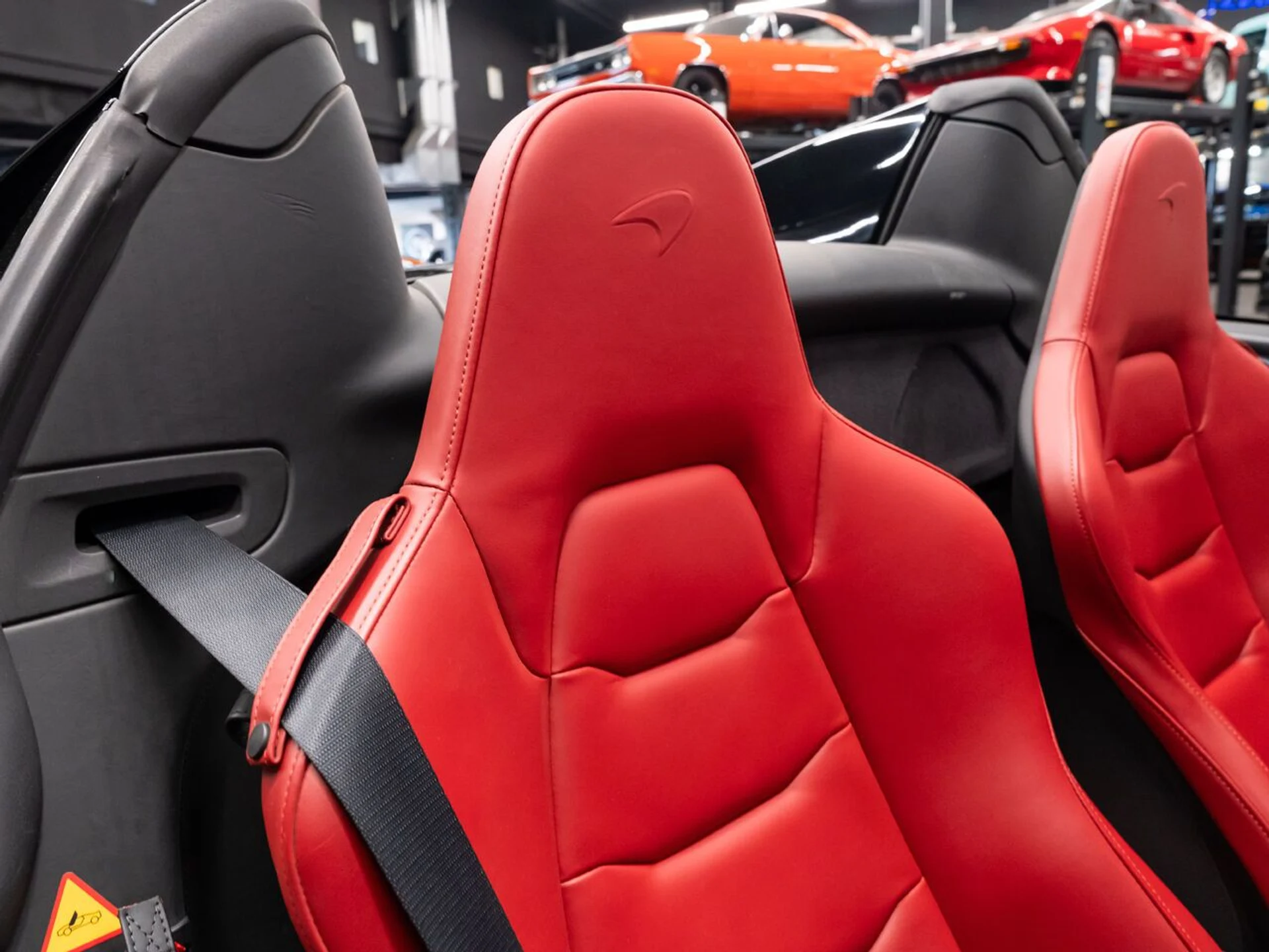 mph125_3186127640_mclaren_650s_2015_fda3fdab33