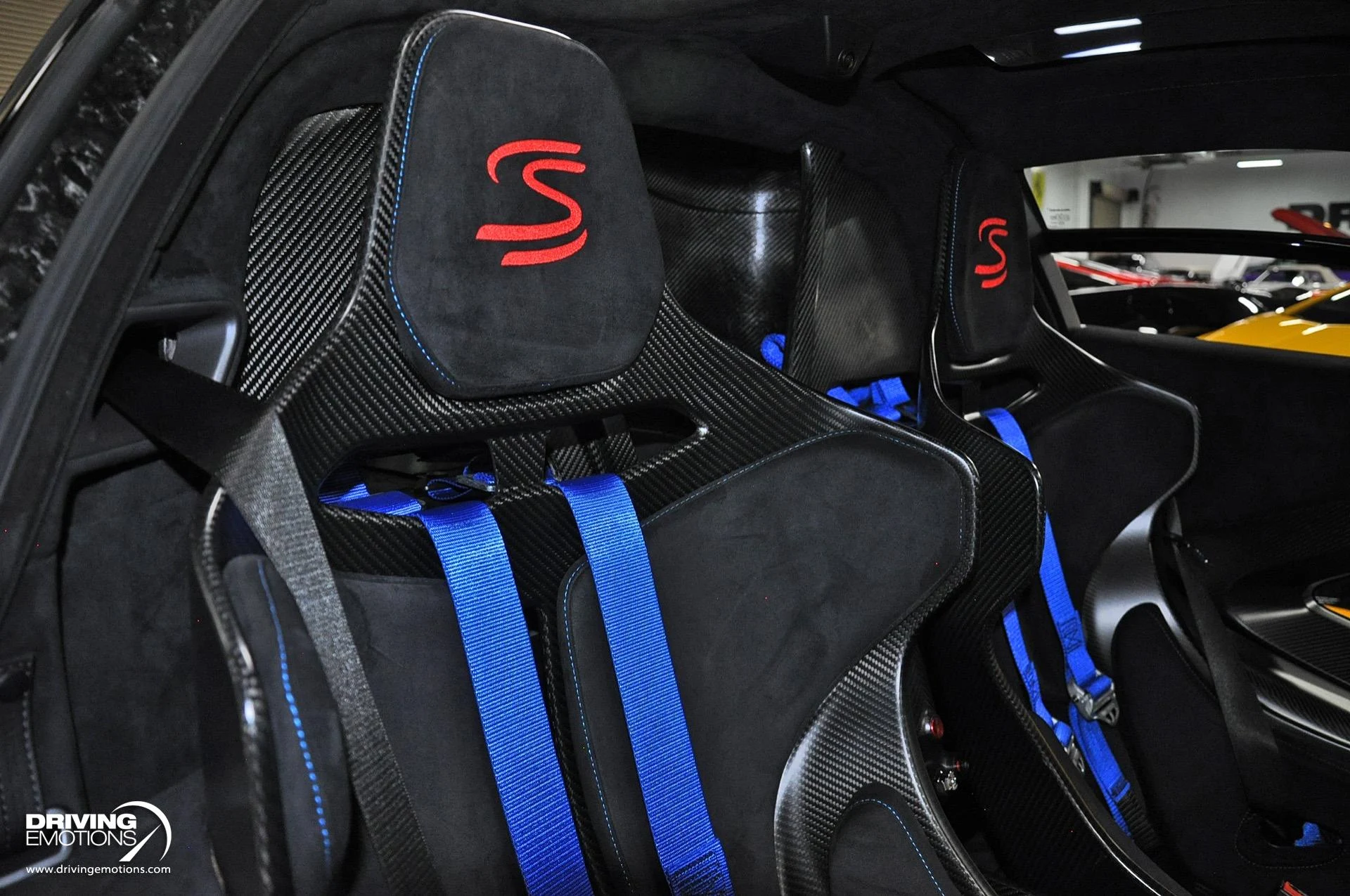 mph125_4017682345_683_p126_l_b7bb5cdb52