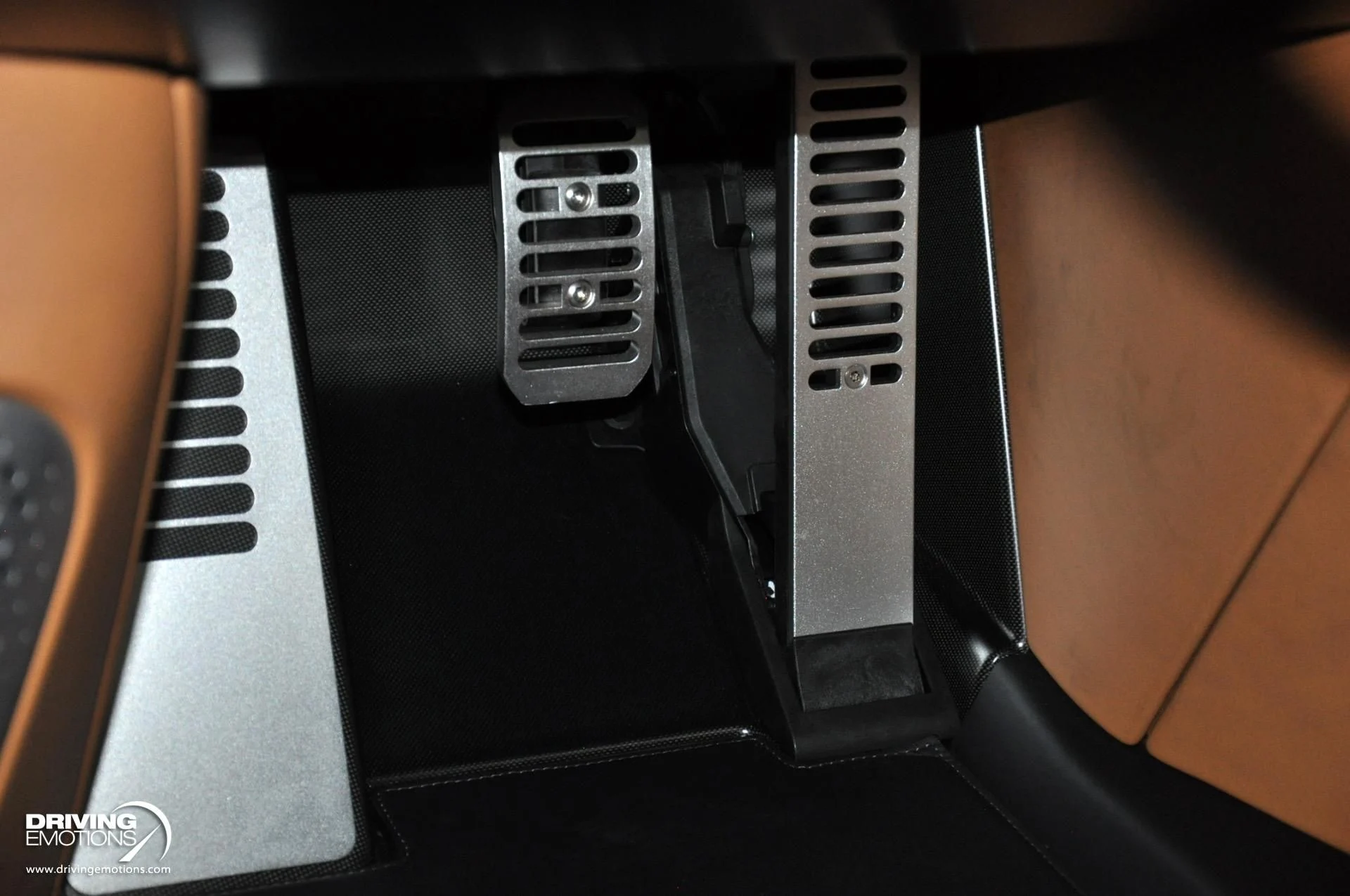 mph126_1325907864_821_p127_l_c43cb31a62