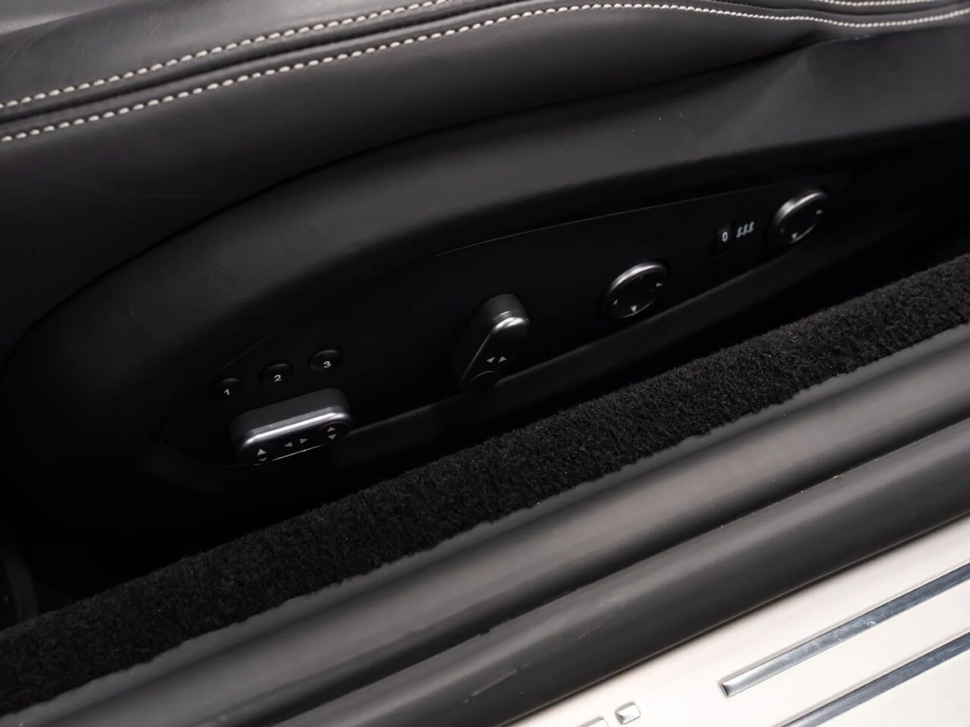 mph126_1748467240_ferrari_california_2015_3bece923eb