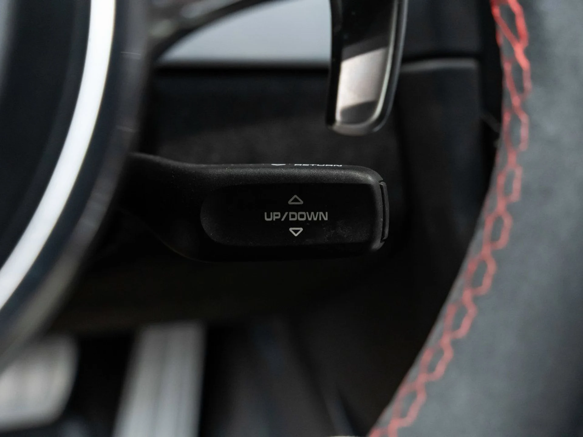 mph126_2058977840_porsche_911_2015_c79b6e8a03