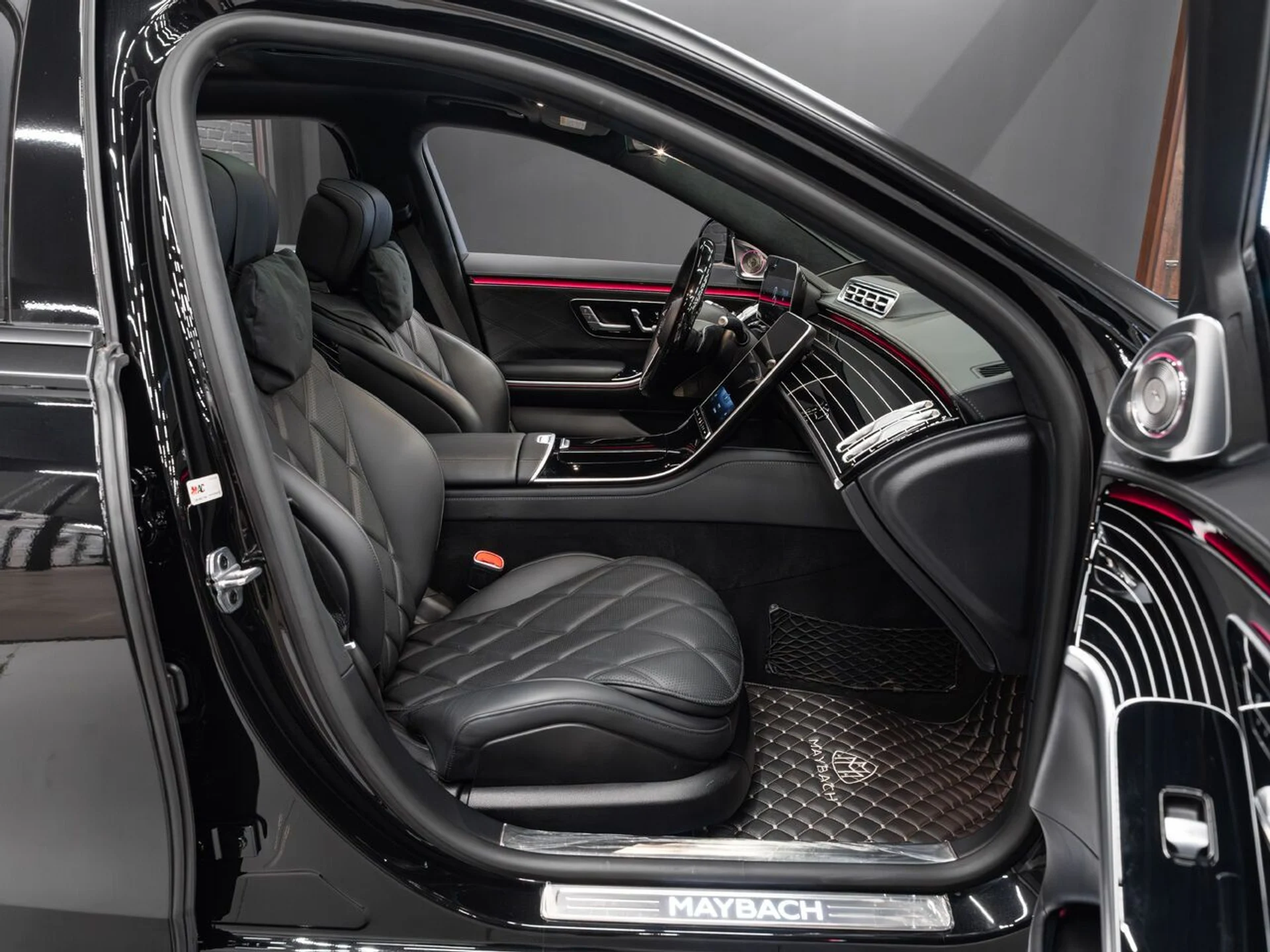 mph126_2275019340_mercedes_benz_s_class_2023_acf3db2427