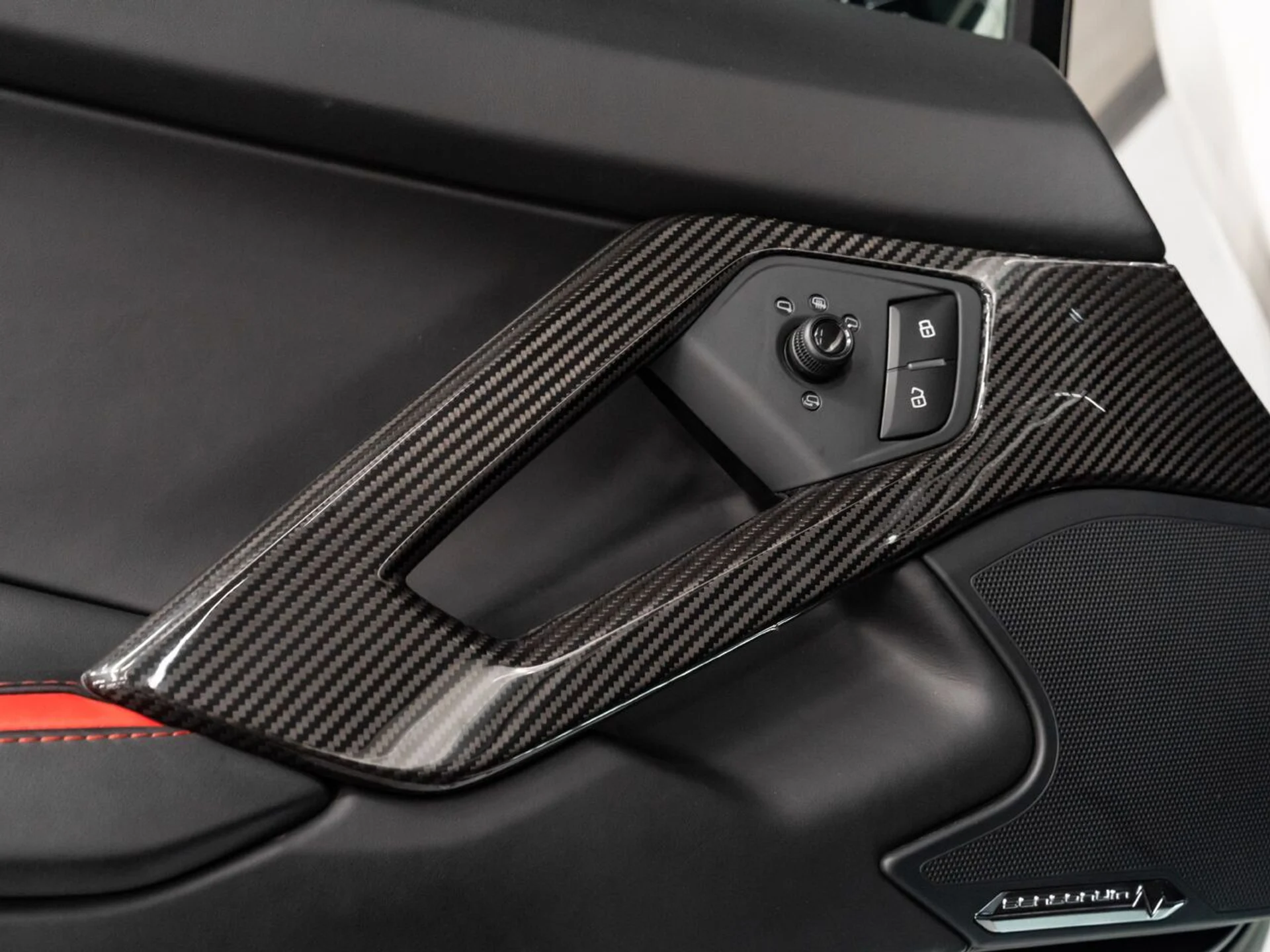 mph126_3147477735_lamborghini_aventador_2017_4b8d8b2d6a
